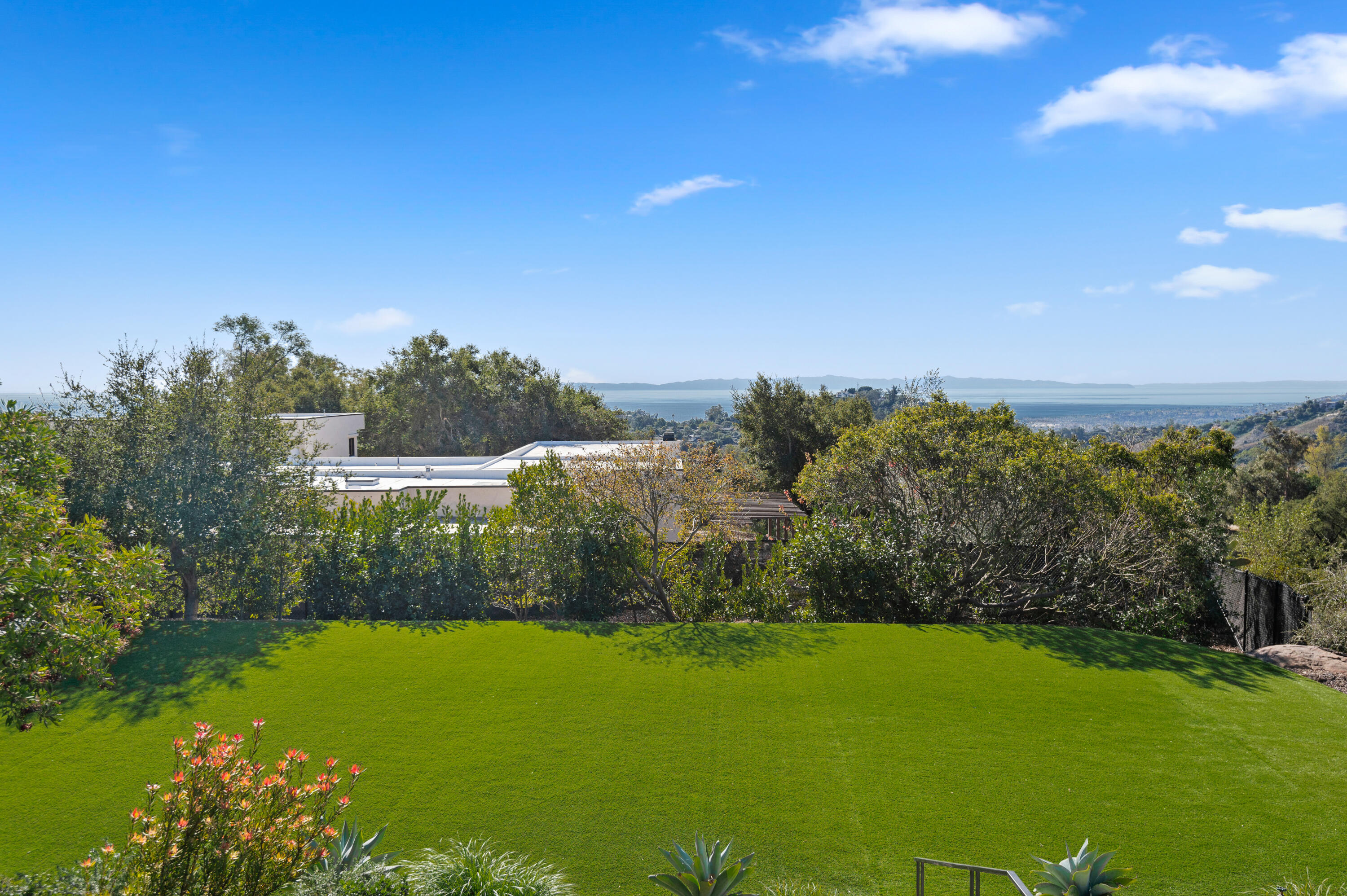 Santa Barbara, California 93108, United States, 3 Bedrooms Bedrooms, ,6 BathroomsBathrooms,Residential,Pending,2706