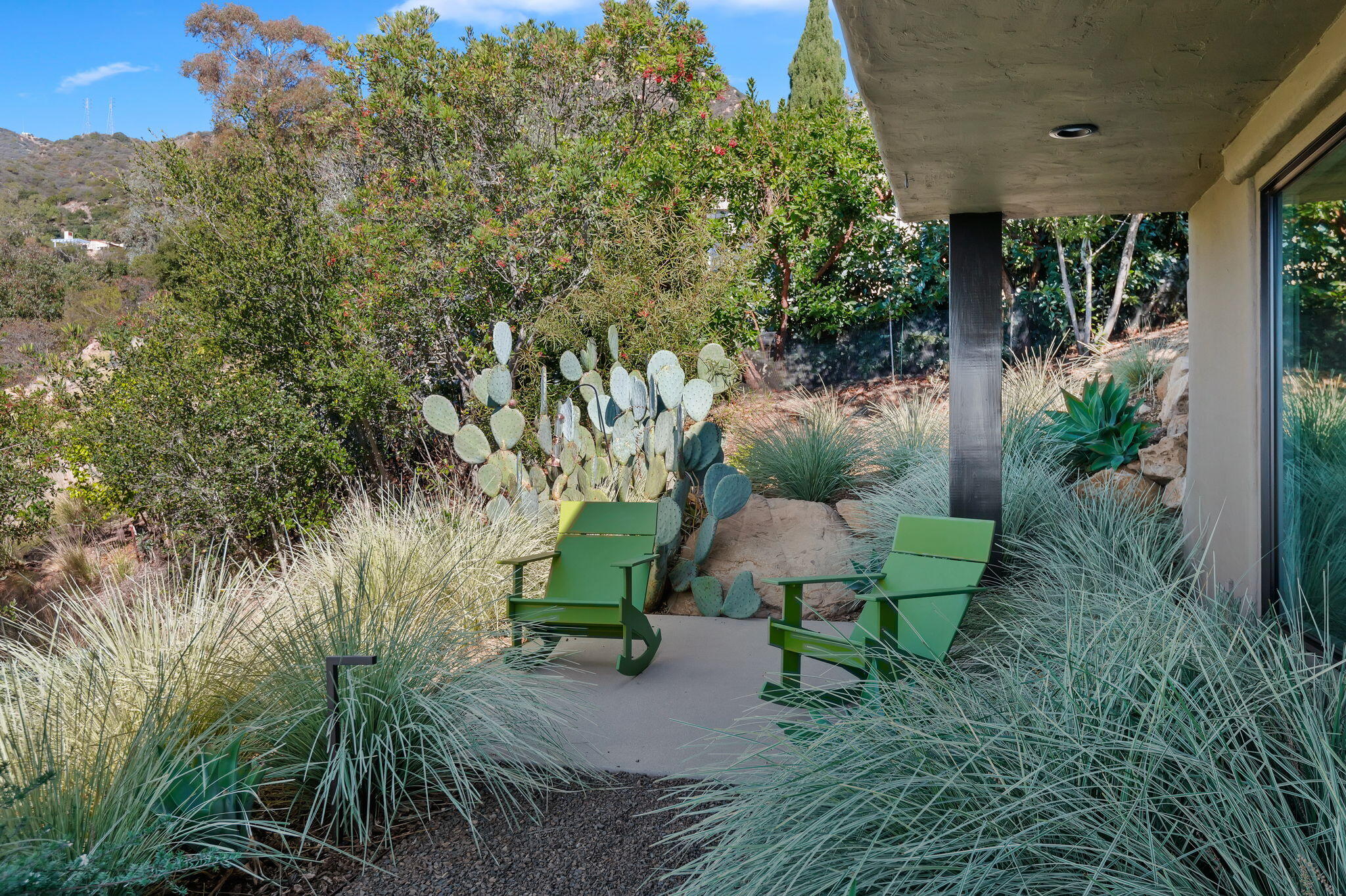 Santa Barbara, California 93108, United States, 3 Bedrooms Bedrooms, ,6 BathroomsBathrooms,Residential,Pending,2706