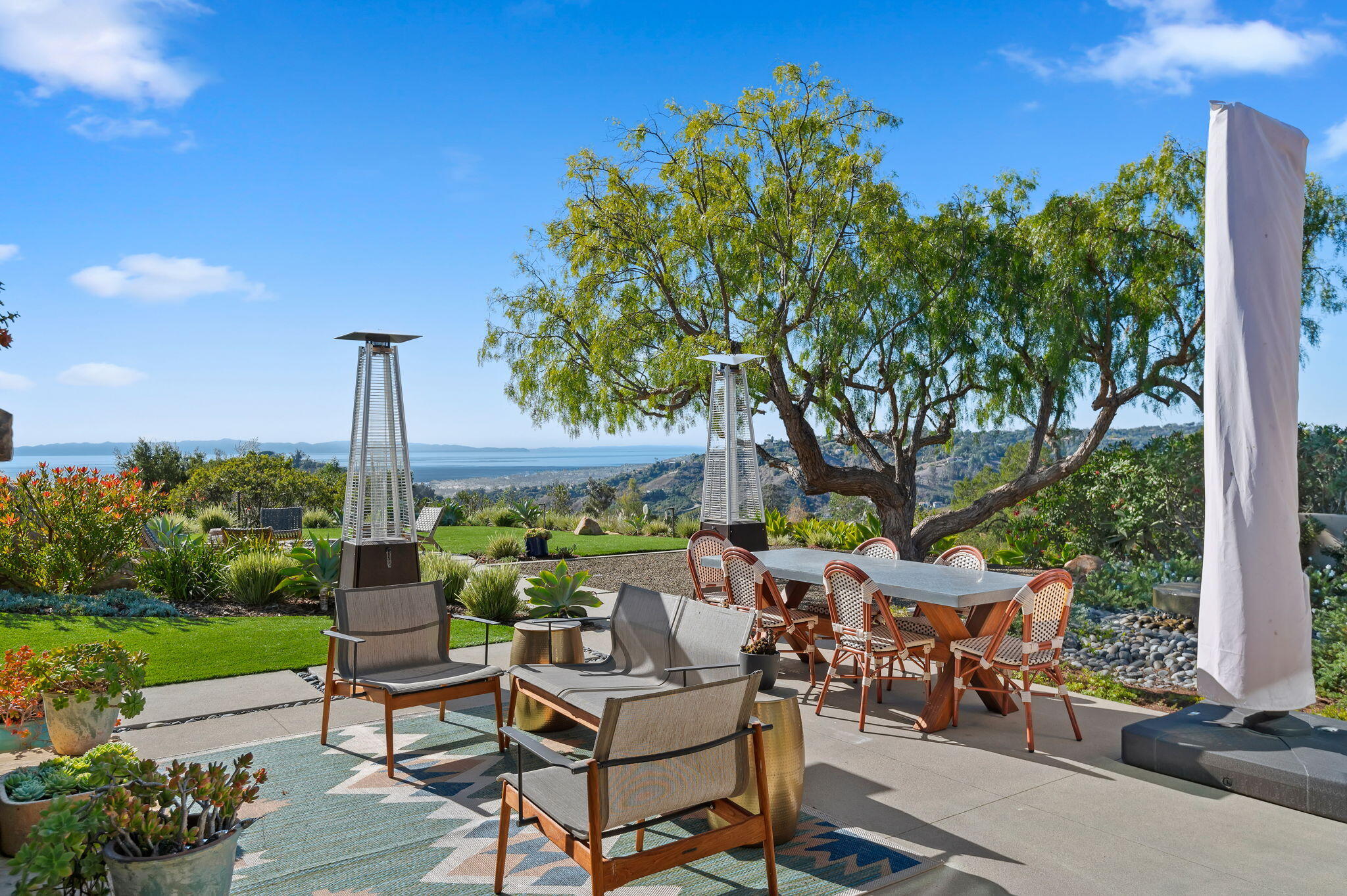 Santa Barbara, California 93108, United States, 3 Bedrooms Bedrooms, ,6 BathroomsBathrooms,Residential,Pending,2706