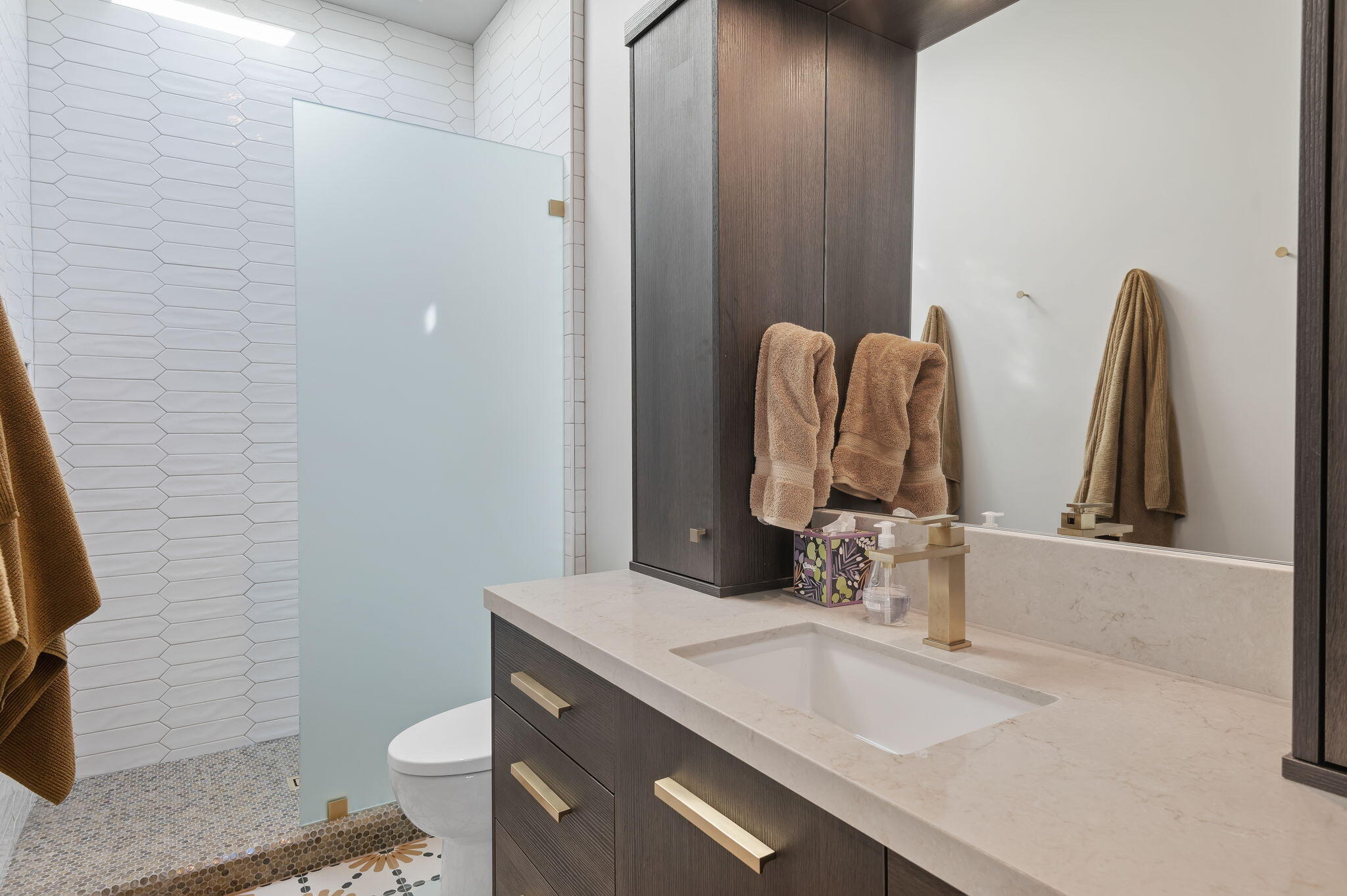 Santa Barbara, California 93108, United States, 3 Bedrooms Bedrooms, ,6 BathroomsBathrooms,Residential,Pending,2706