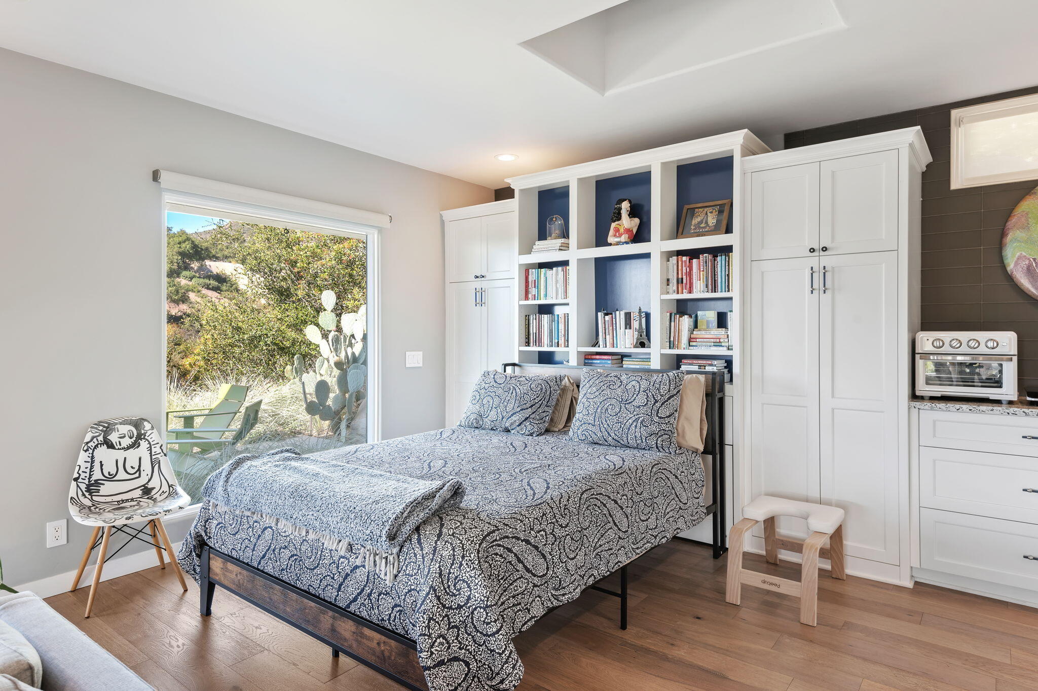 Santa Barbara, California 93108, United States, 3 Bedrooms Bedrooms, ,6 BathroomsBathrooms,Residential,Pending,2706