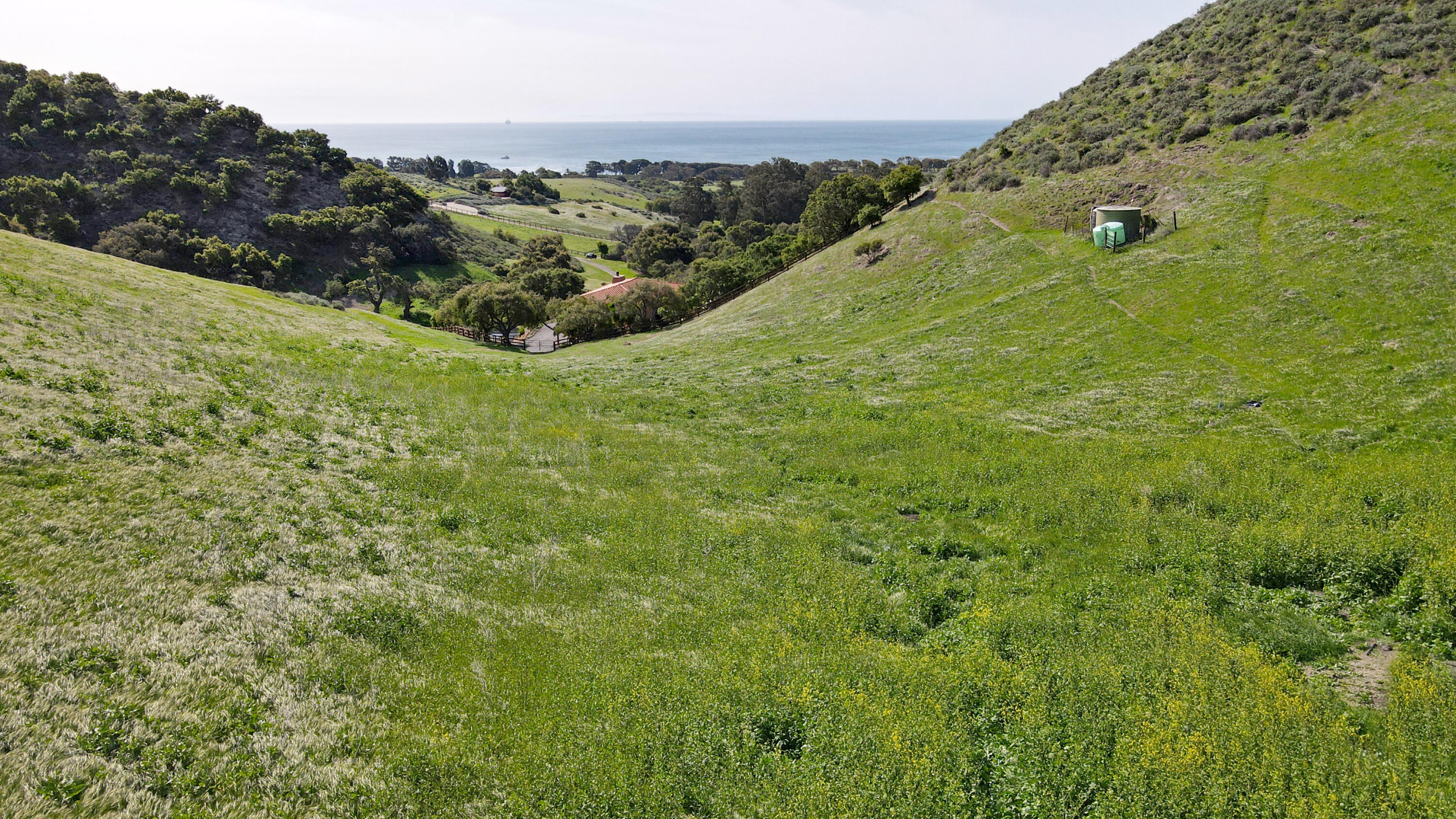 Goleta, California 93117, United States, 4 Bedrooms Bedrooms, ,6 BathroomsBathrooms,Residential,Active,139309