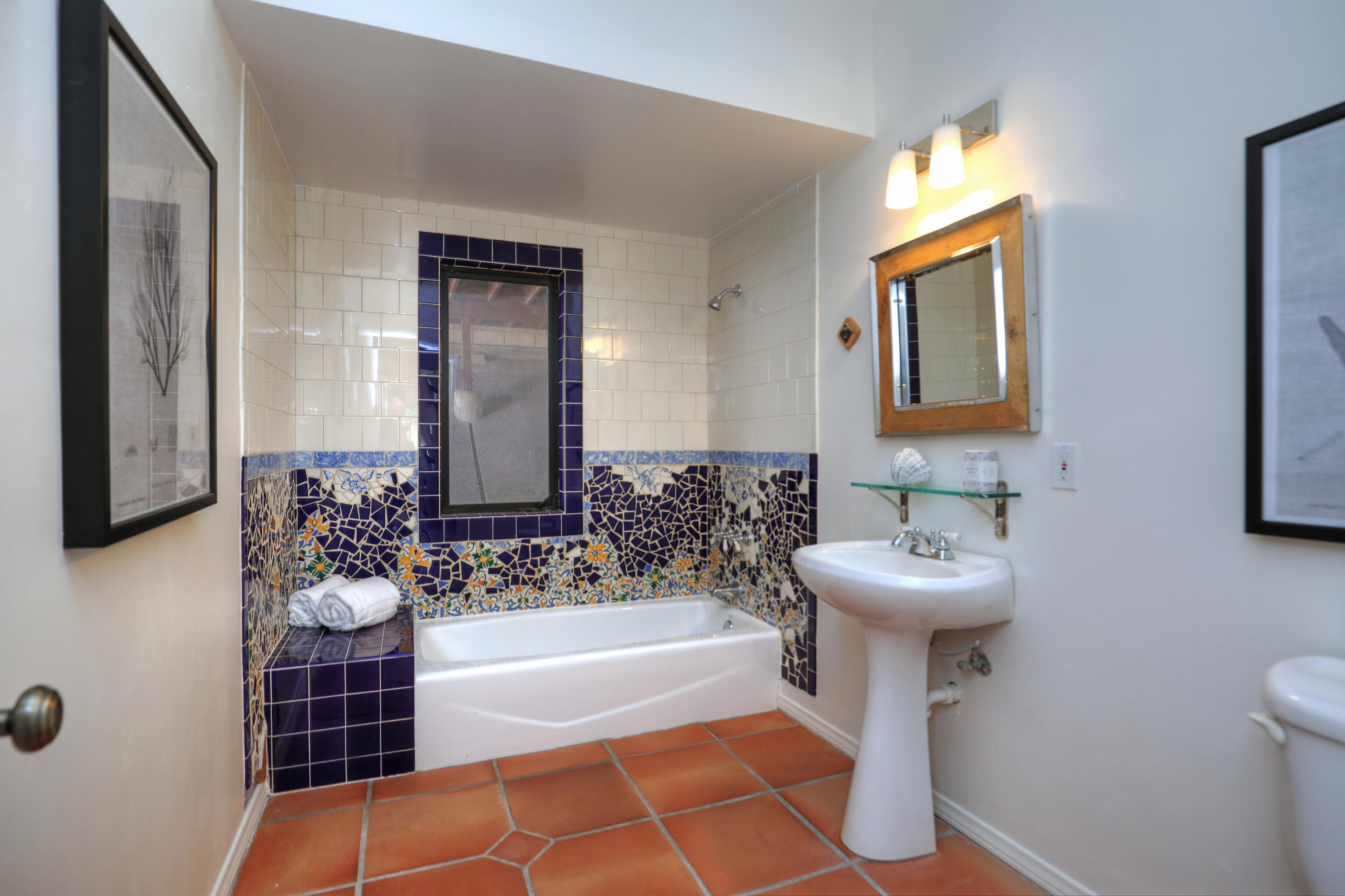 Goleta, California 93117, United States, 4 Bedrooms Bedrooms, ,6 BathroomsBathrooms,Residential,Active,139309