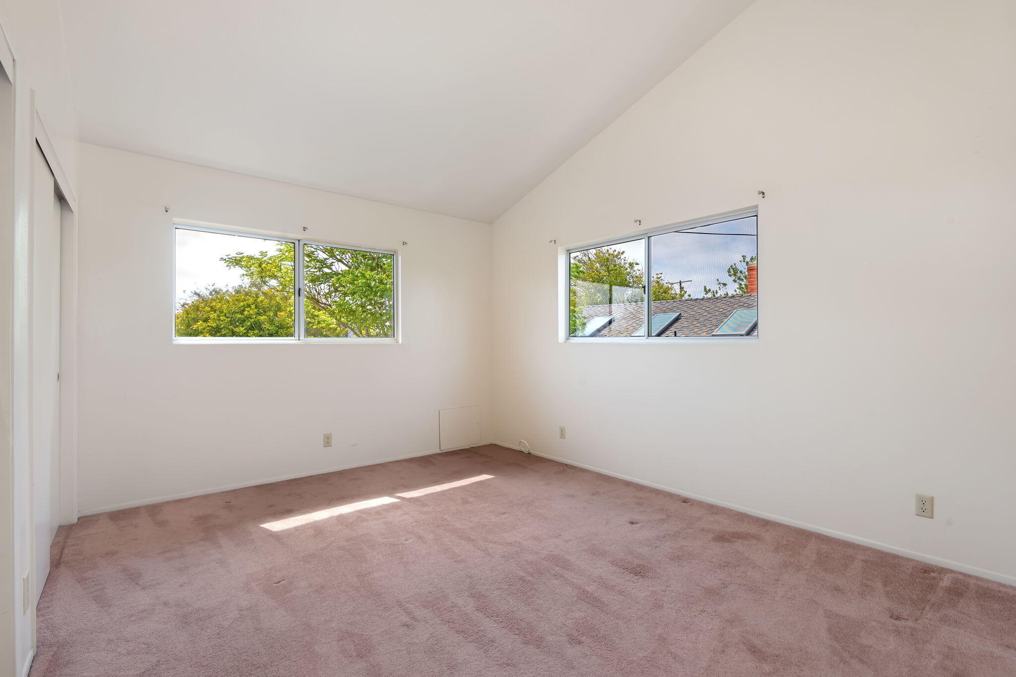 Santa Barbara, California 93109, United States, 5 Bedrooms Bedrooms, ,3 BathroomsBathrooms,Residential,Active,148384