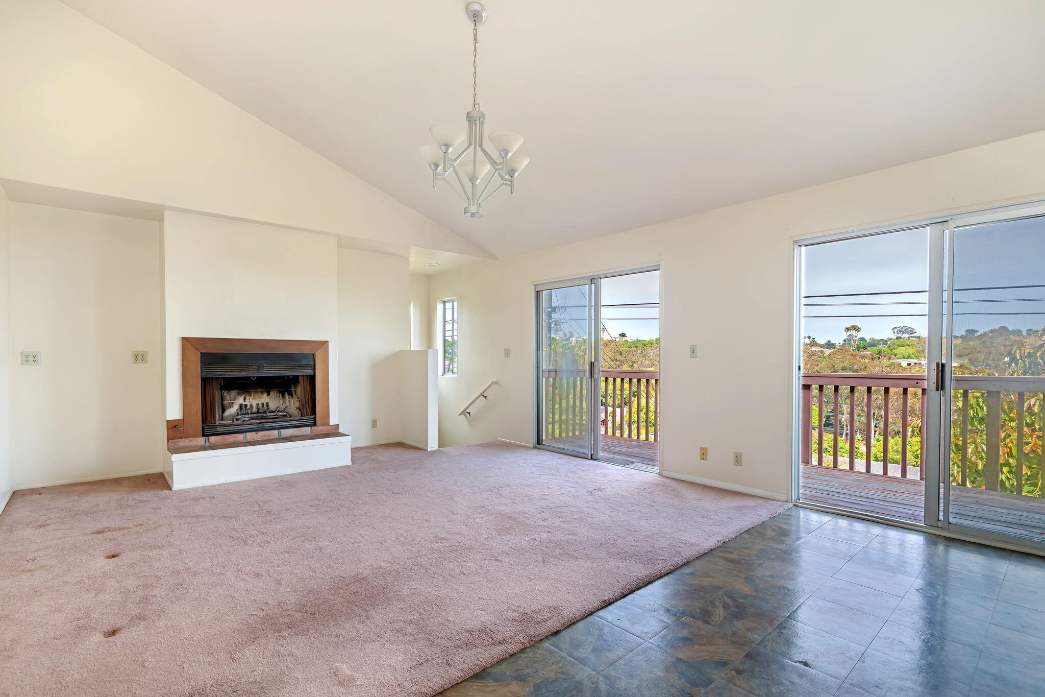 Santa Barbara, California 93109, United States, 5 Bedrooms Bedrooms, ,3 BathroomsBathrooms,Residential,Active,148384