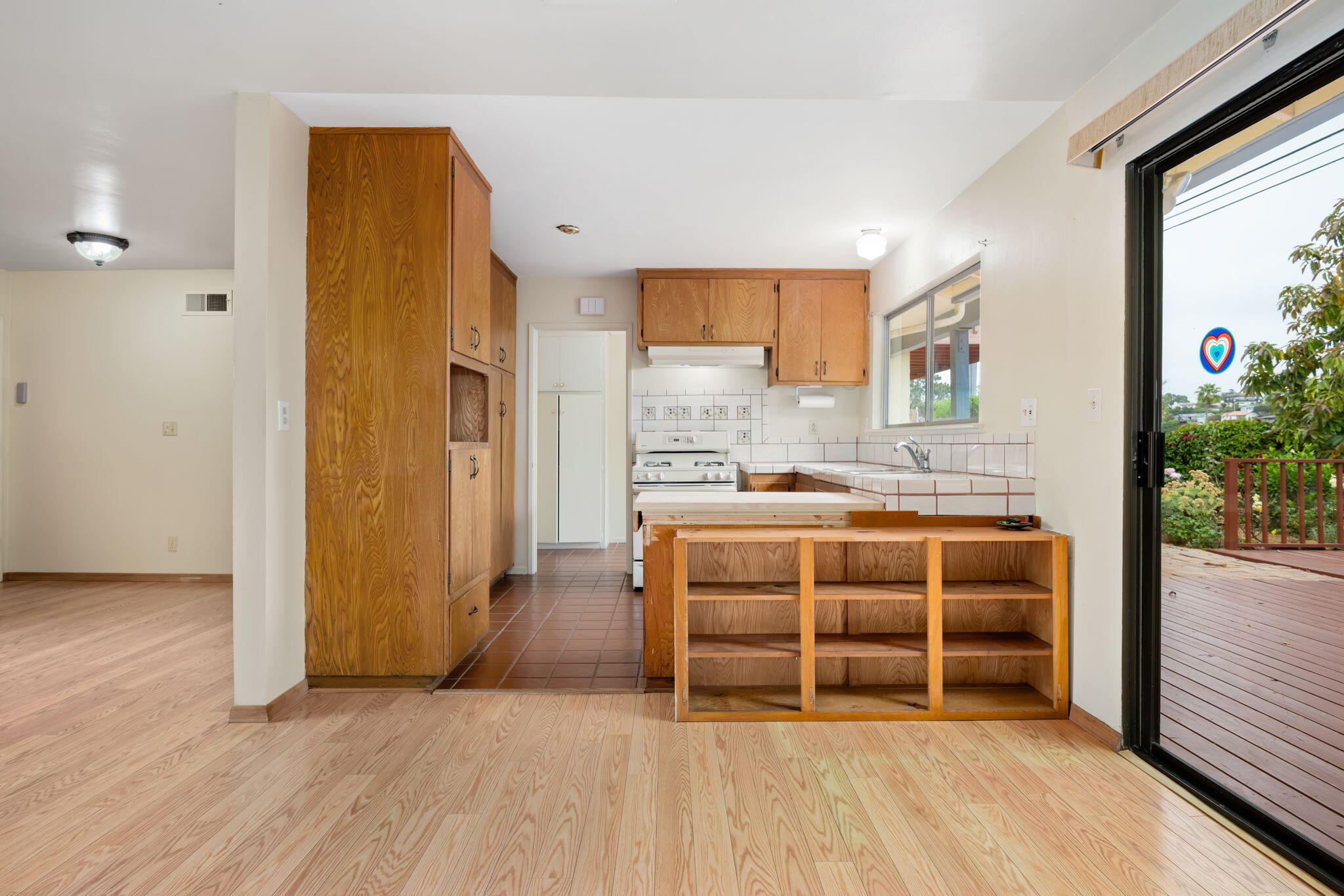 Santa Barbara, California 93109, United States, 5 Bedrooms Bedrooms, ,3 BathroomsBathrooms,Residential,Active,148384