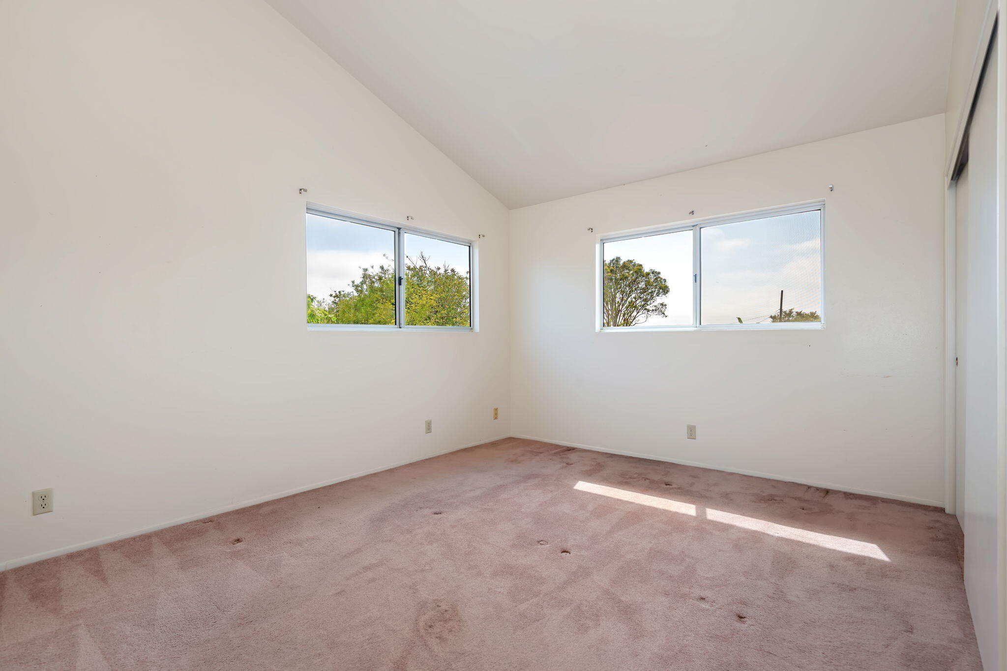 Santa Barbara, California 93109, United States, 5 Bedrooms Bedrooms, ,3 BathroomsBathrooms,Residential,Active,148384