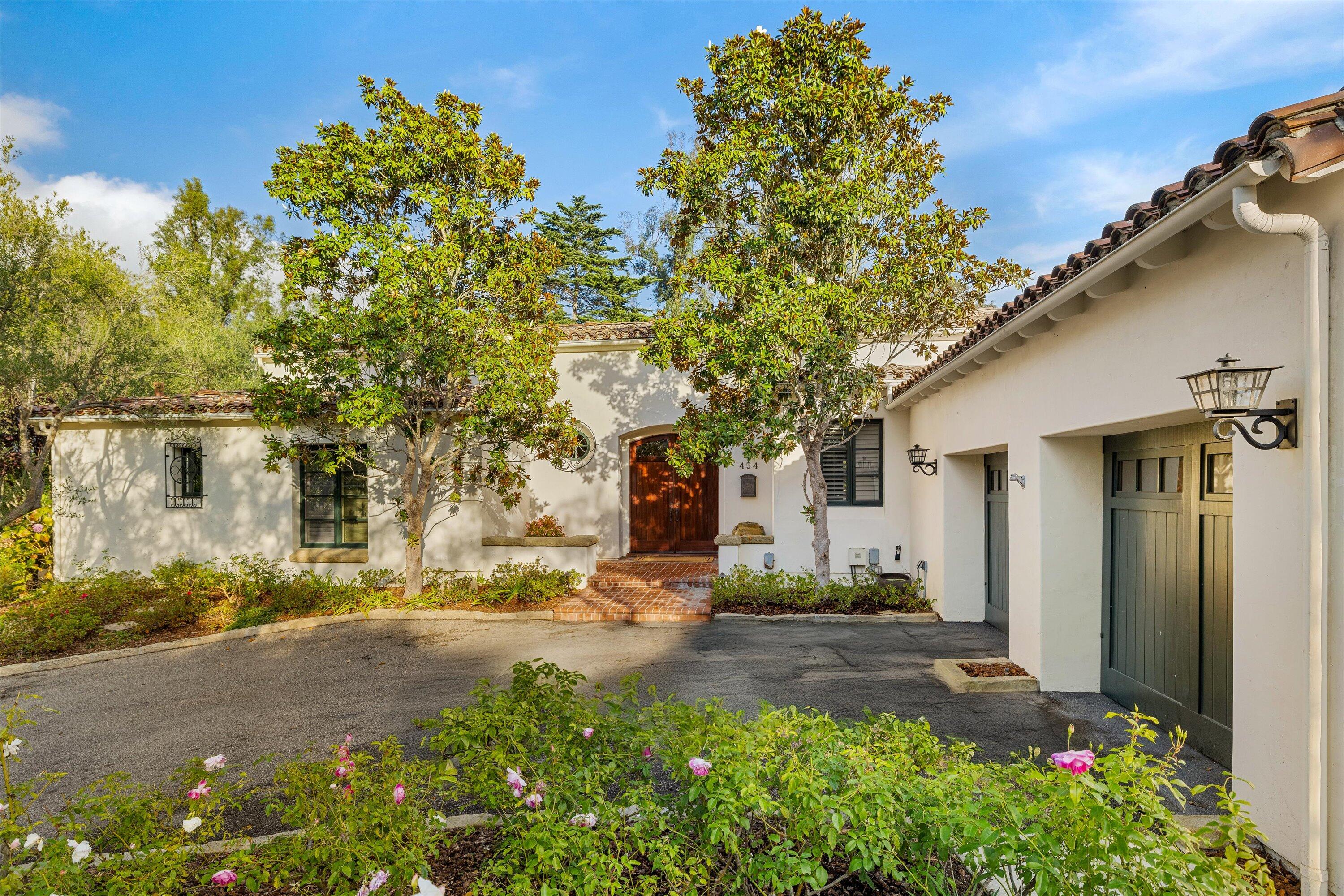 Santa Barbara, California 93108, United States, 2 Bedrooms Bedrooms, ,3 BathroomsBathrooms,Residential,Active,155317