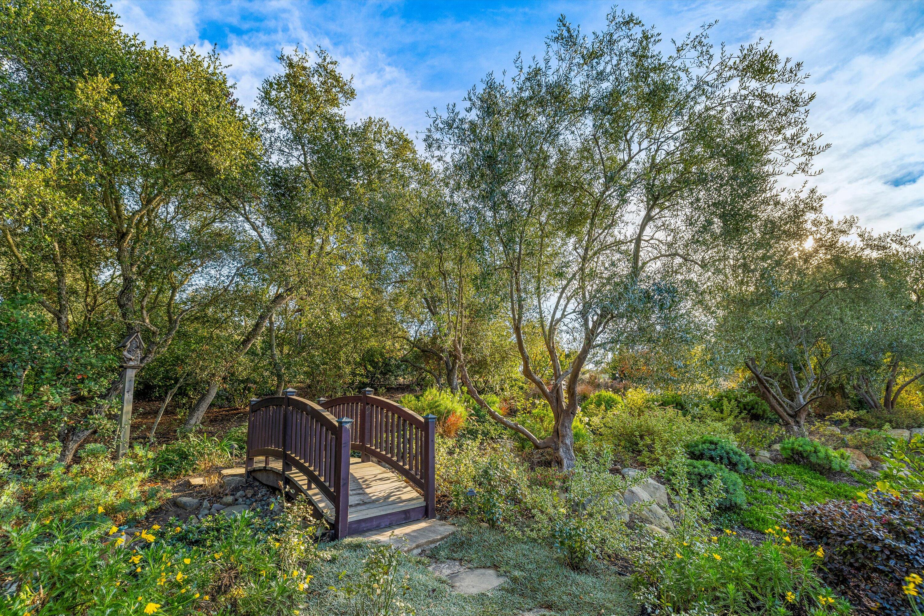 Santa Barbara, California 93108, United States, 2 Bedrooms Bedrooms, ,3 BathroomsBathrooms,Residential,Active,155317