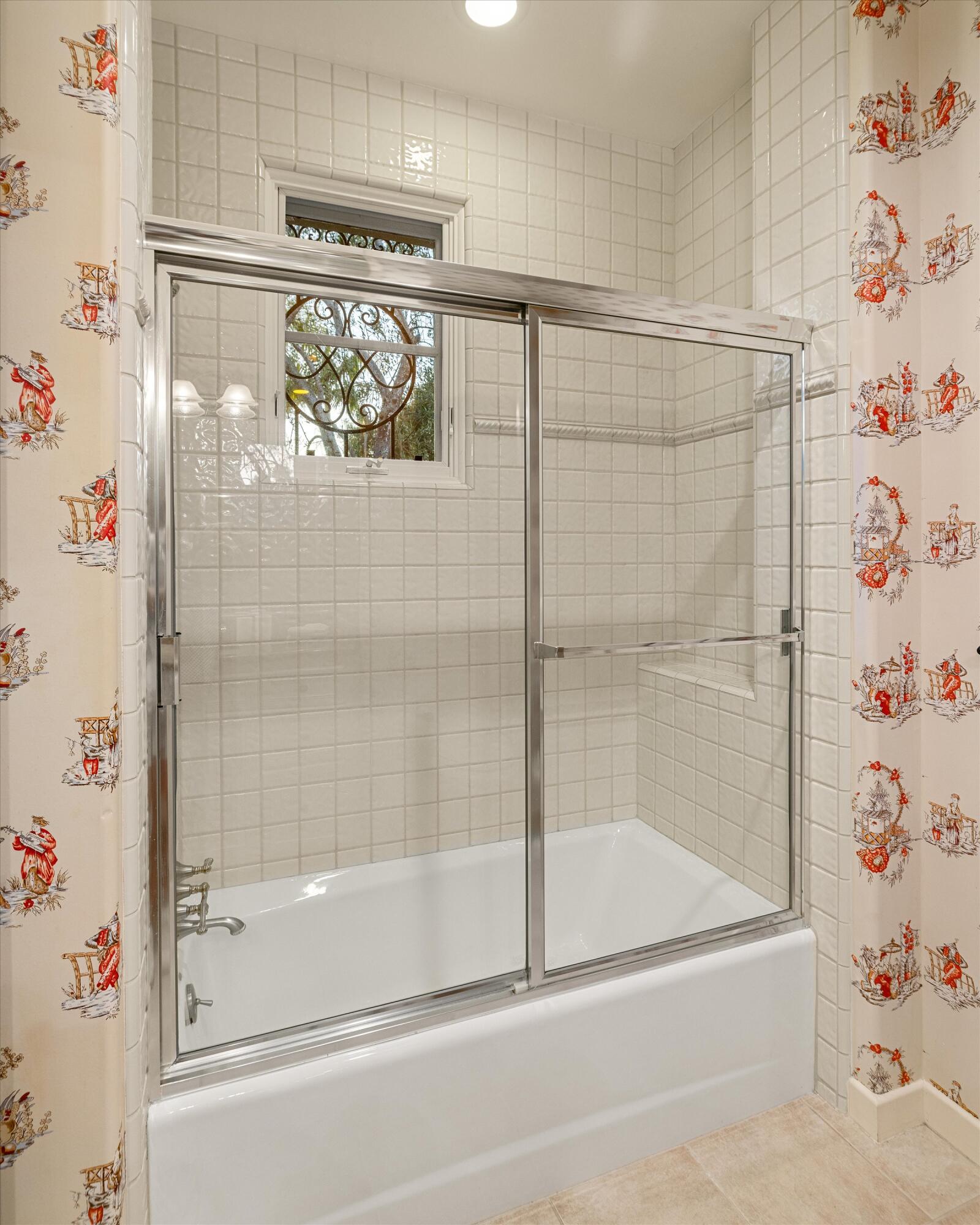 Santa Barbara, California 93108, United States, 2 Bedrooms Bedrooms, ,3 BathroomsBathrooms,Residential,Active,155317