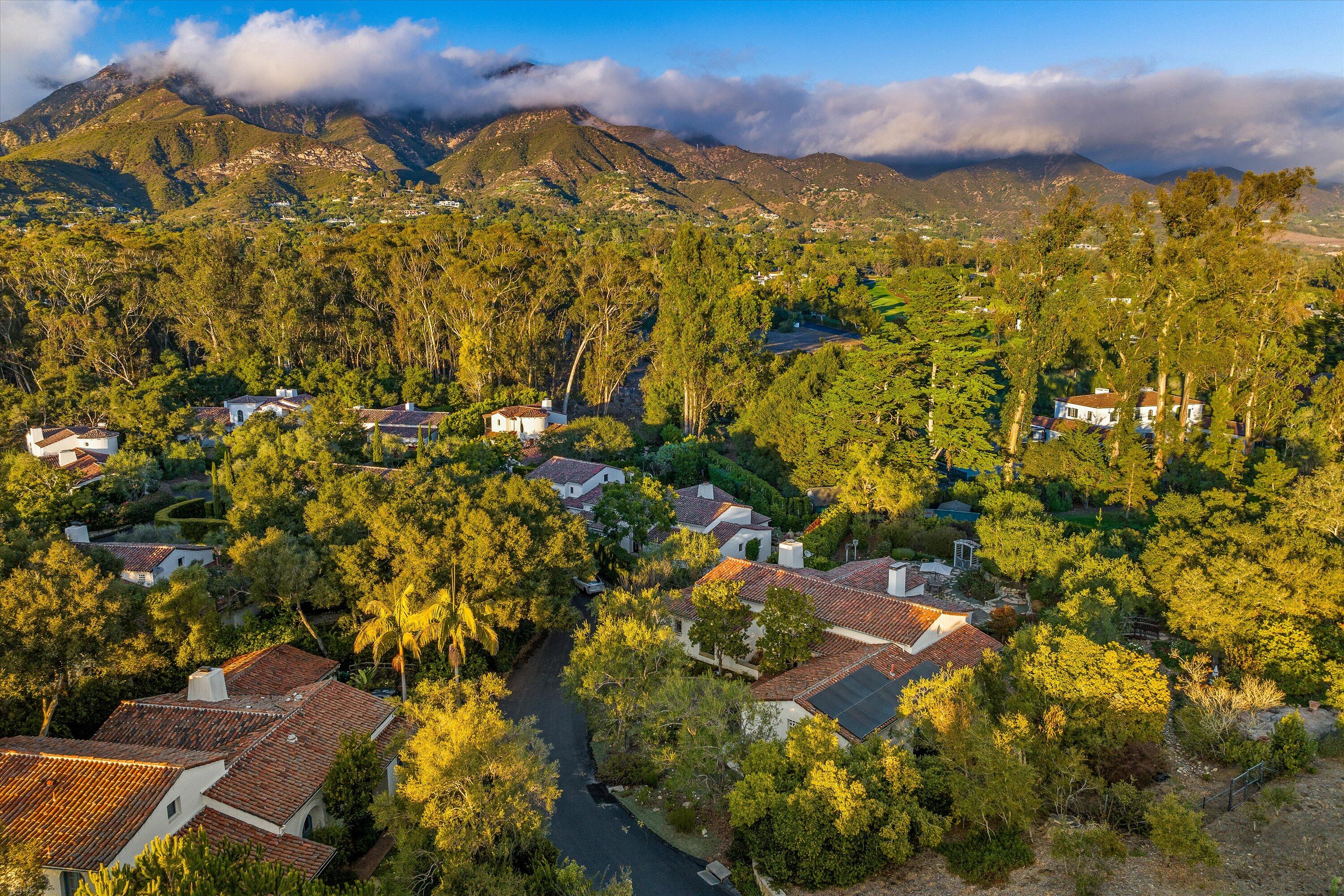 Santa Barbara, California 93108, United States, 2 Bedrooms Bedrooms, ,3 BathroomsBathrooms,Residential,Active,155317
