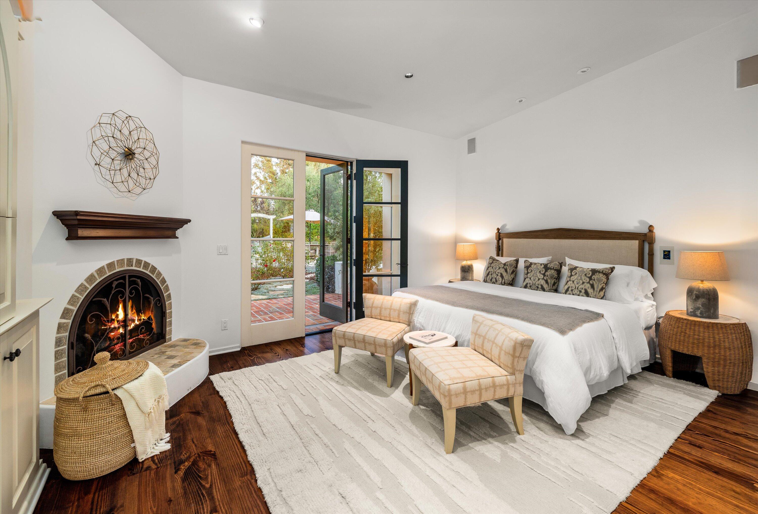 Santa Barbara, California 93108, United States, 2 Bedrooms Bedrooms, ,3 BathroomsBathrooms,Residential,Active,155317