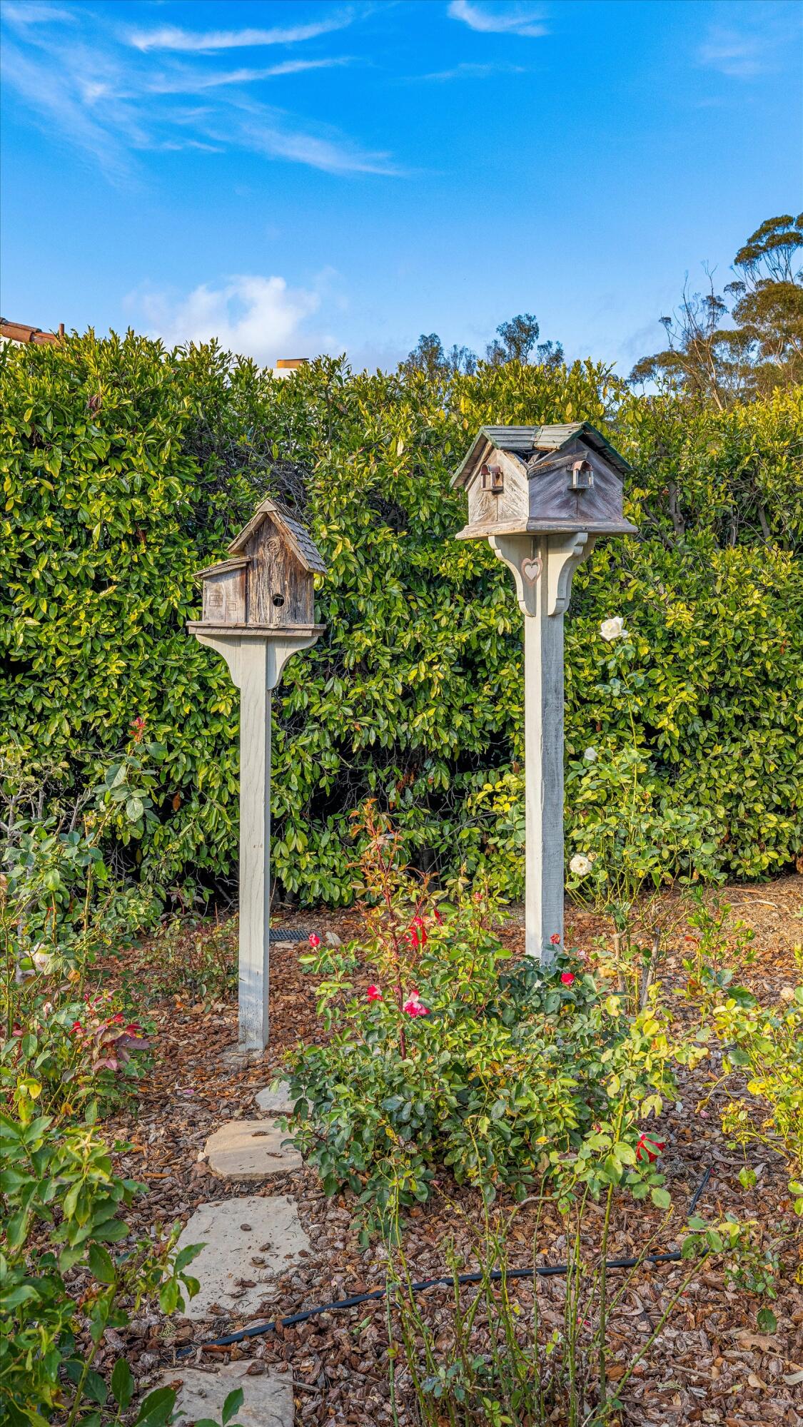 Santa Barbara, California 93108, United States, 2 Bedrooms Bedrooms, ,3 BathroomsBathrooms,Residential,Active,155317