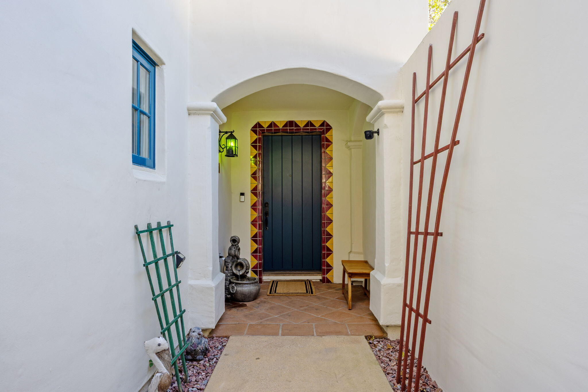 218 Santa Barbara Street D