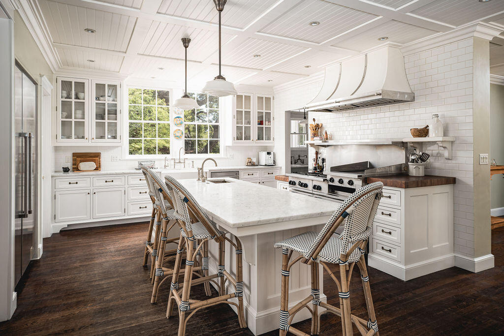 Santa Barbara, California 93105, United States, 5 Bedrooms Bedrooms, ,4 BathroomsBathrooms,Residential,Active,153908