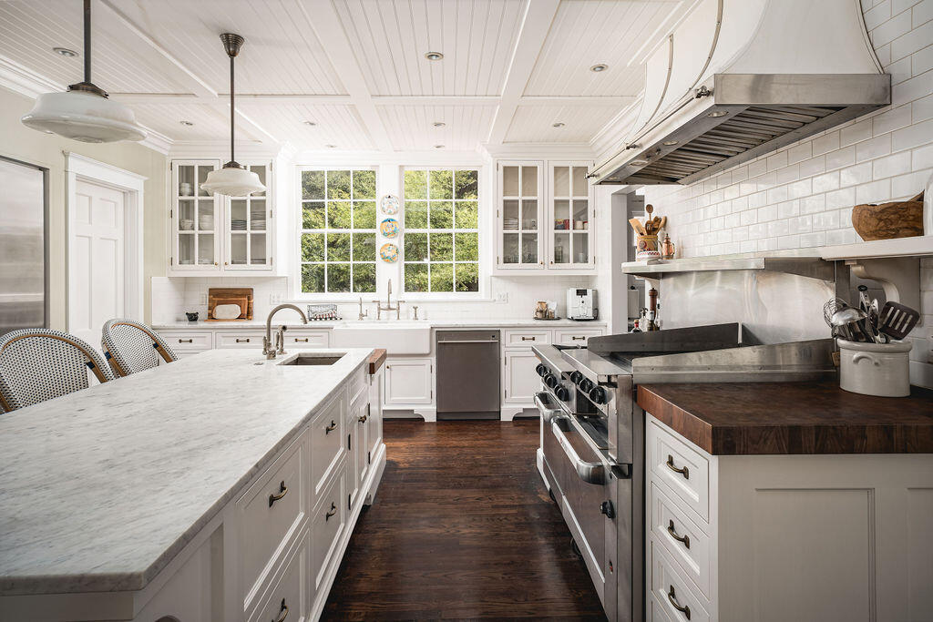 Santa Barbara, California 93105, United States, 5 Bedrooms Bedrooms, ,4 BathroomsBathrooms,Residential,Active,153908