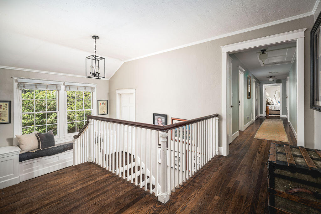 Santa Barbara, California 93105, United States, 5 Bedrooms Bedrooms, ,4 BathroomsBathrooms,Residential,Active,153908