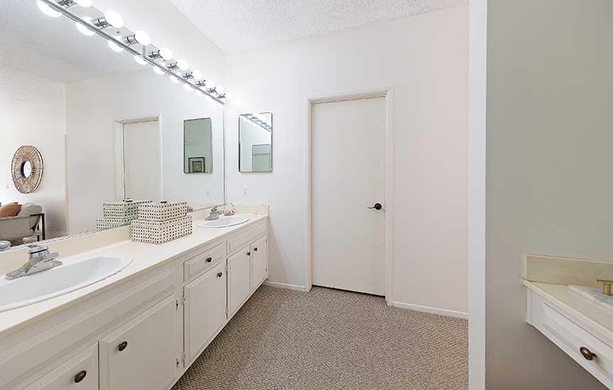 Montecito, California 93108, United States, 2 Bedrooms Bedrooms, ,2 BathroomsBathrooms,Residential,Active,237960