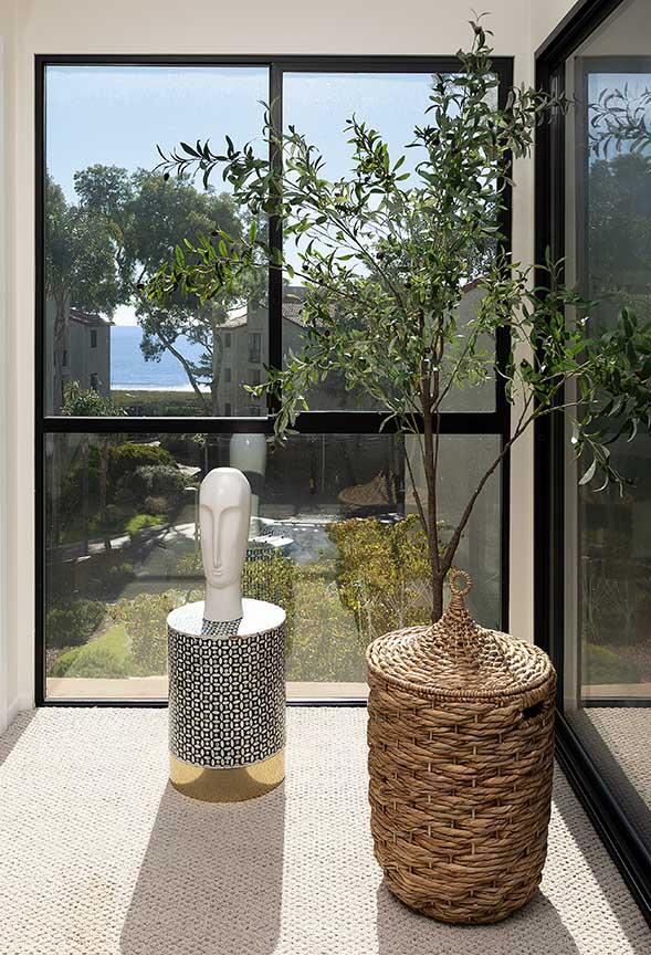 Montecito, California 93108, United States, 2 Bedrooms Bedrooms, ,2 BathroomsBathrooms,Residential,Active,237960