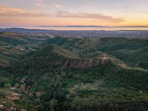 Photo of 20112110 N San Marcos Road, SANTA BARBARA, CA 93111 (MLS # 26-891)