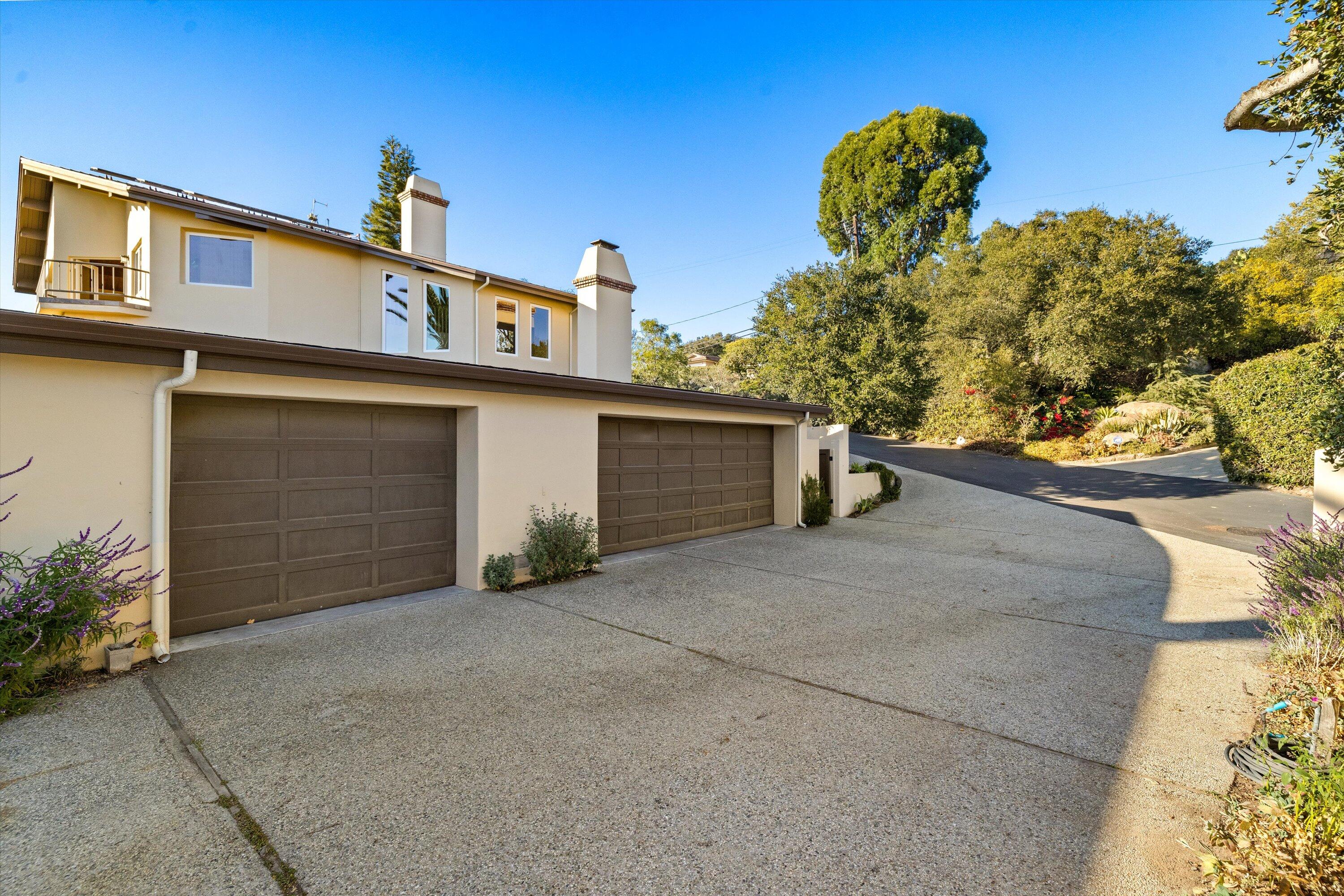 Santa Barbara, California 93103, United States, 4 Bedrooms Bedrooms, ,4 BathroomsBathrooms,Residential,Active,130649