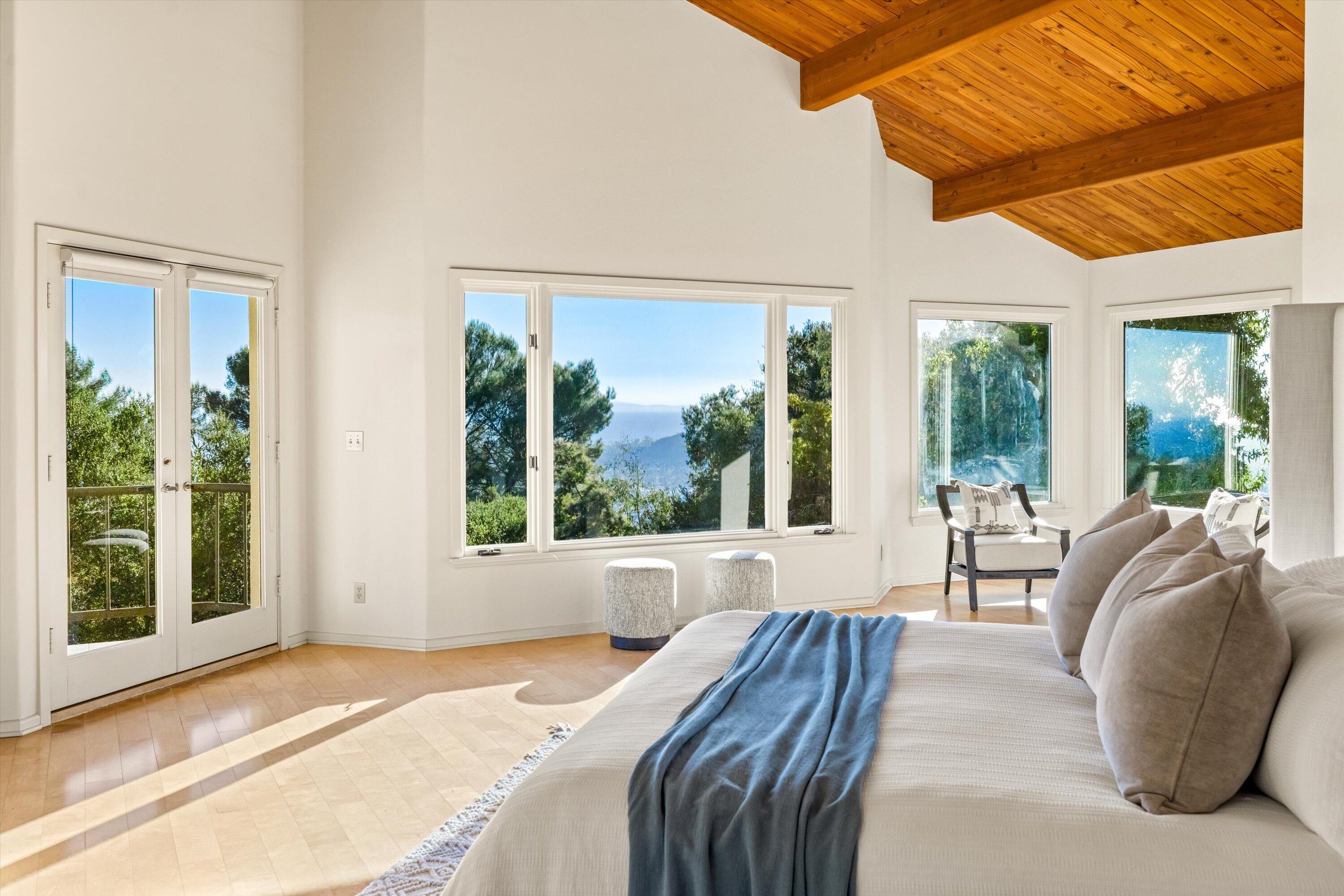 Santa Barbara, California 93103, United States, 4 Bedrooms Bedrooms, ,4 BathroomsBathrooms,Residential,Active,130649