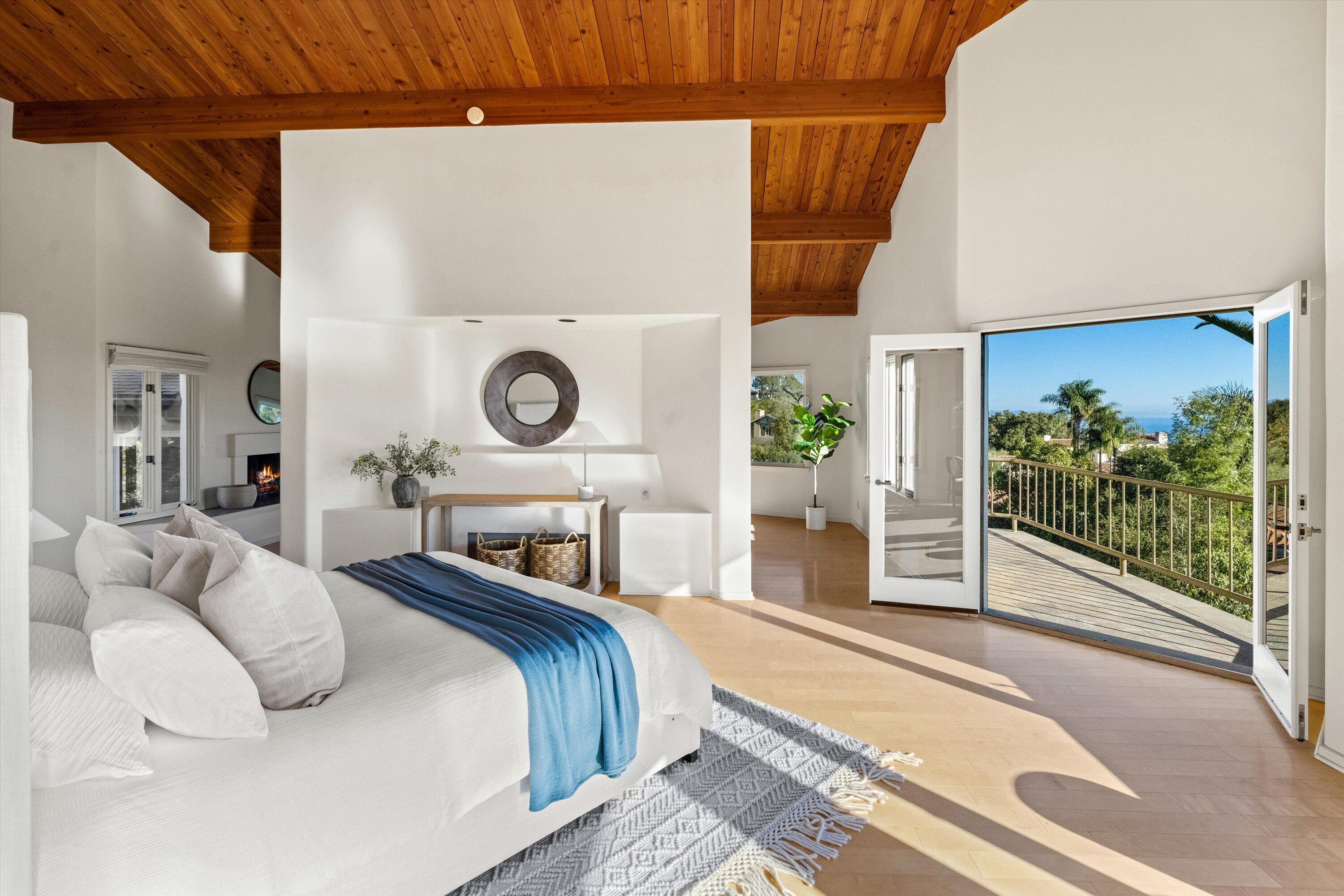 Santa Barbara, California 93103, United States, 4 Bedrooms Bedrooms, ,4 BathroomsBathrooms,Residential,Active,130649