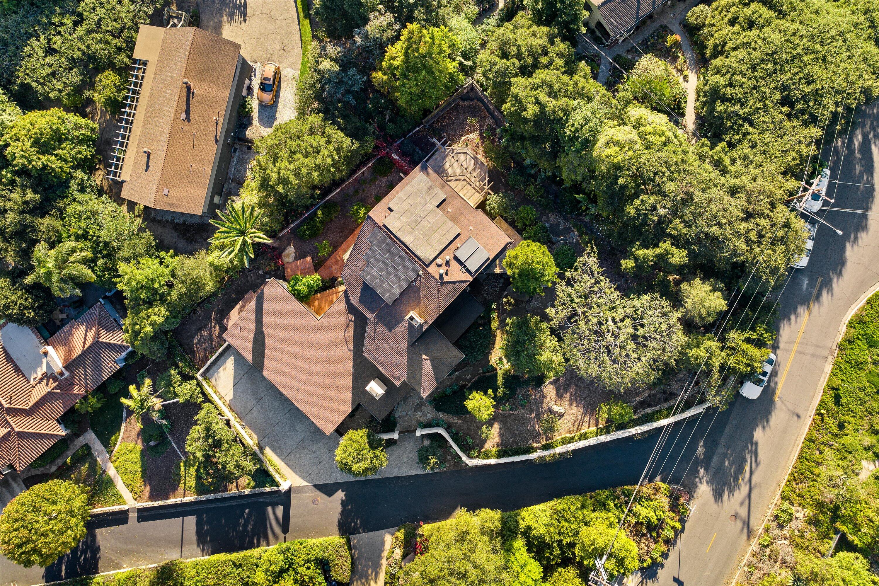 Santa Barbara, California 93103, United States, 4 Bedrooms Bedrooms, ,4 BathroomsBathrooms,Residential,Active,130649