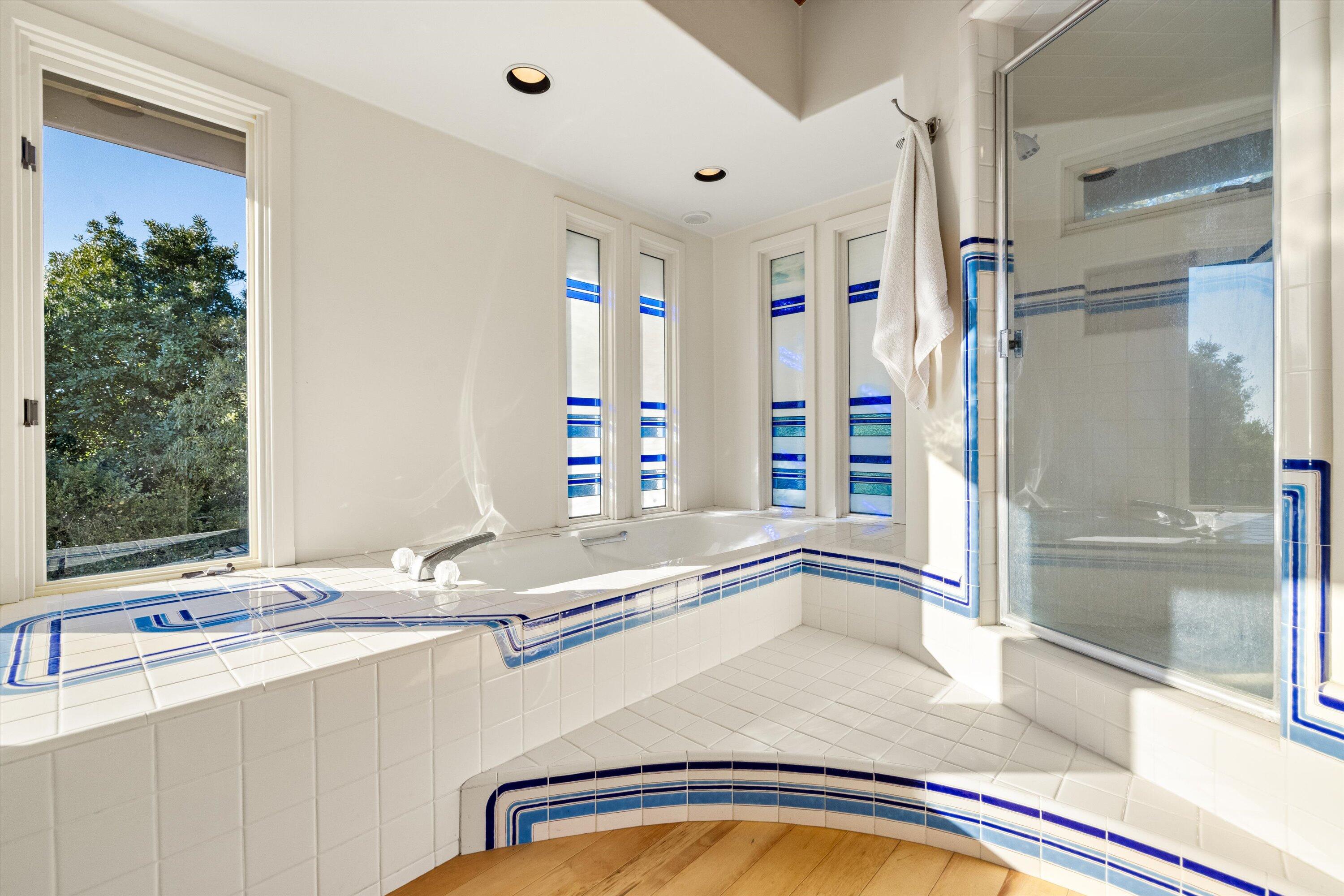 Santa Barbara, California 93103, United States, 4 Bedrooms Bedrooms, ,4 BathroomsBathrooms,Residential,Active,130649