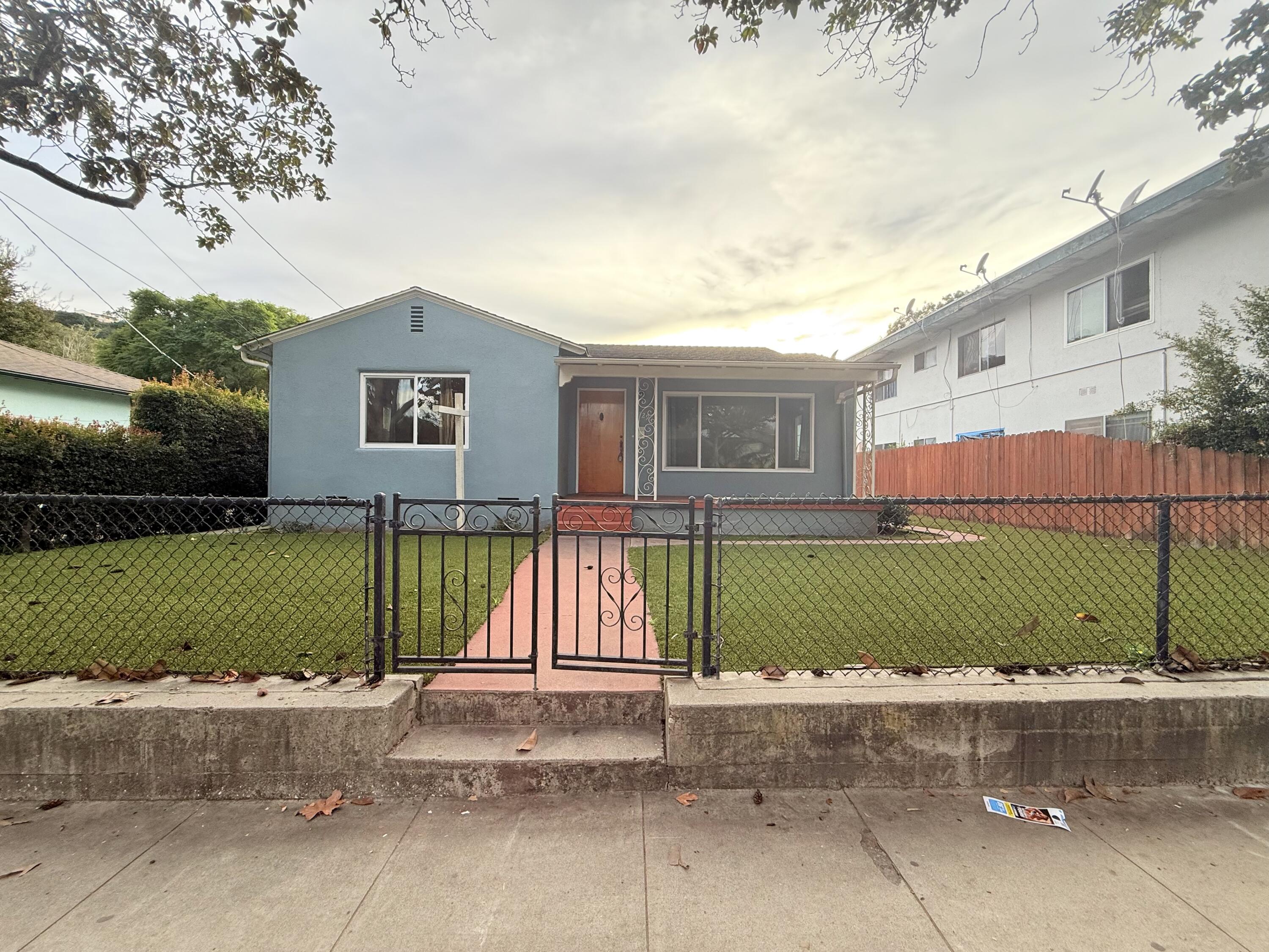 1129 San Andres Street