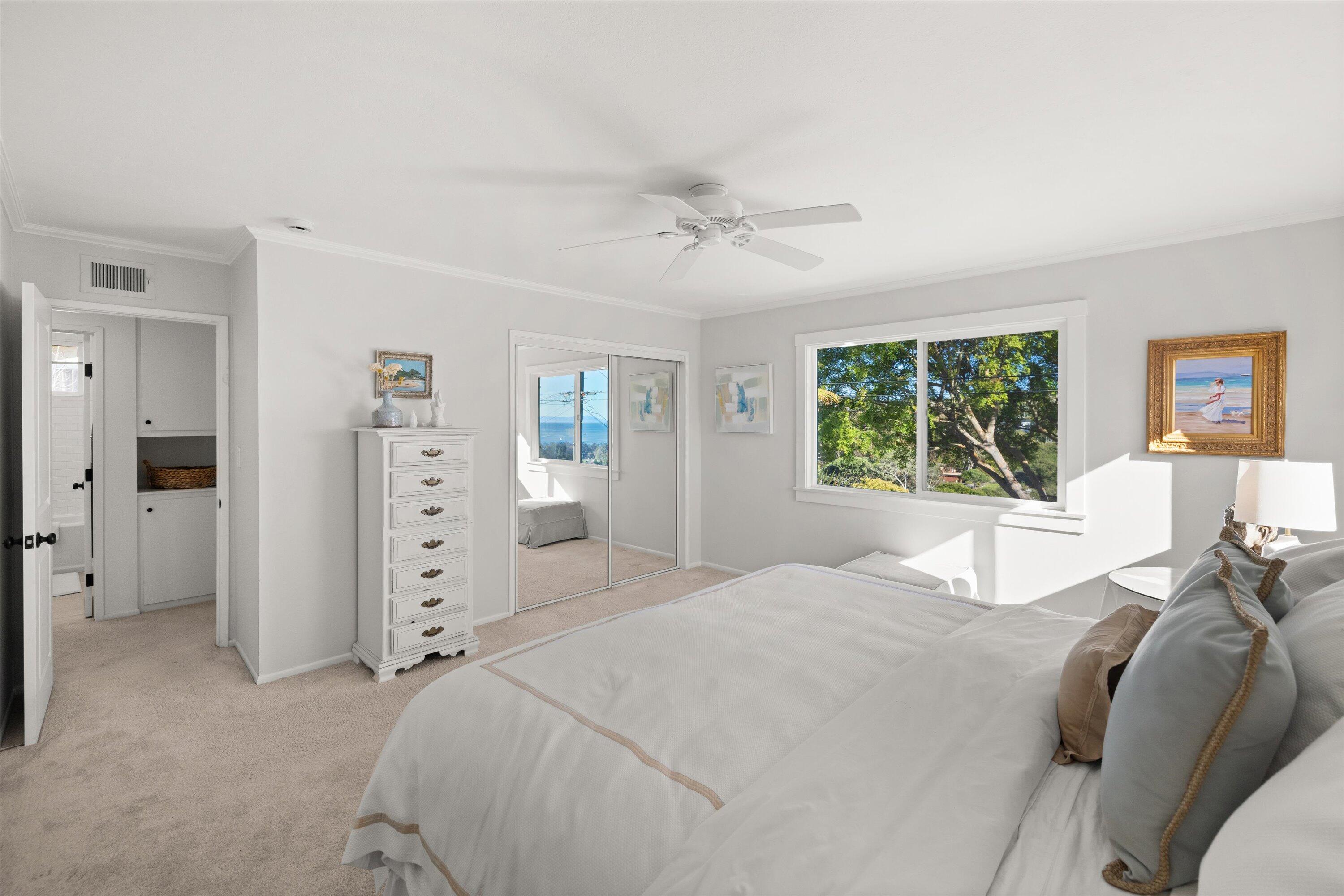 Santa Barbara, California 93109, United States, 5 Bedrooms Bedrooms, ,2 BathroomsBathrooms,Residential,Pending,77096