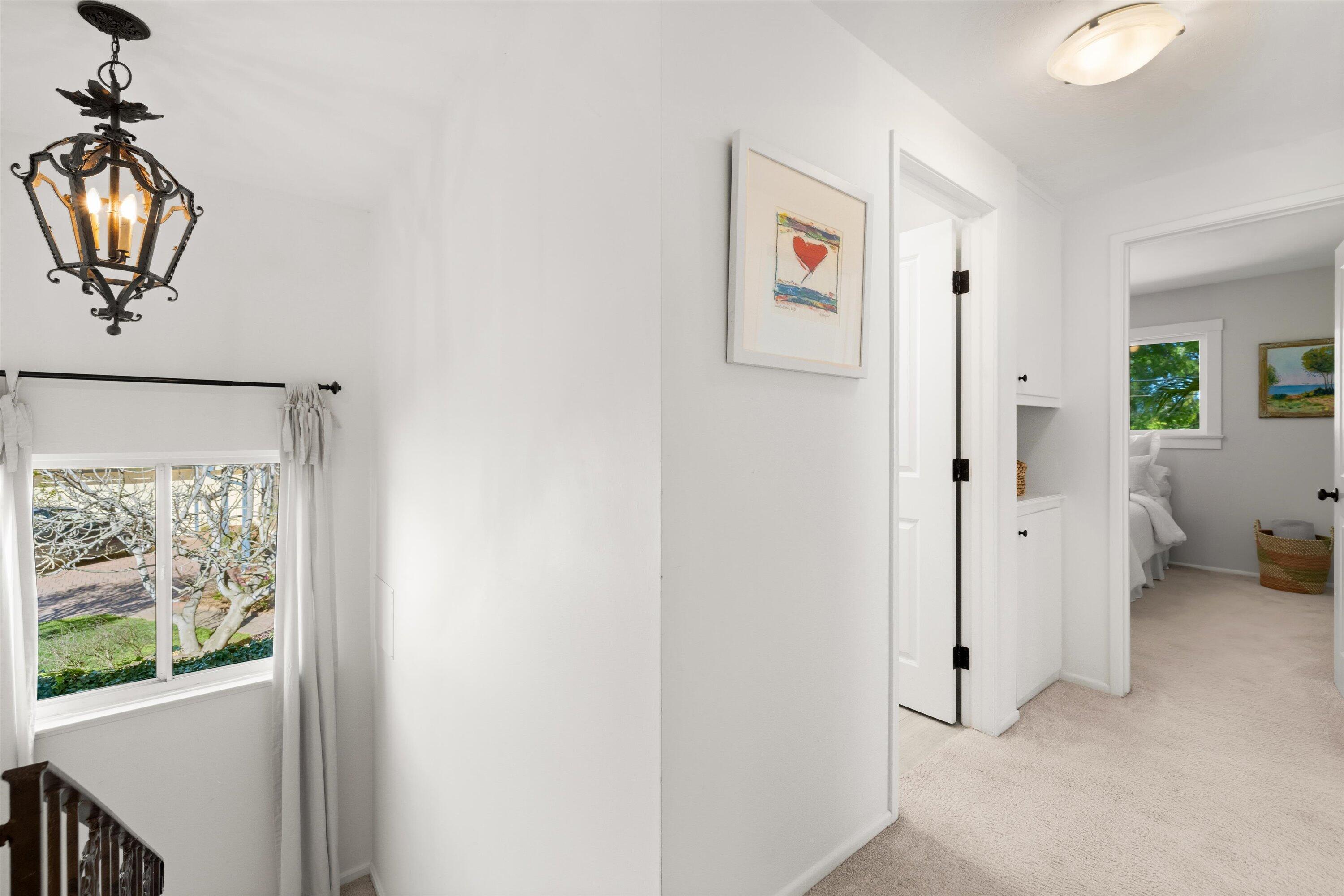 Santa Barbara, California 93109, United States, 5 Bedrooms Bedrooms, ,2 BathroomsBathrooms,Residential,Pending,77096