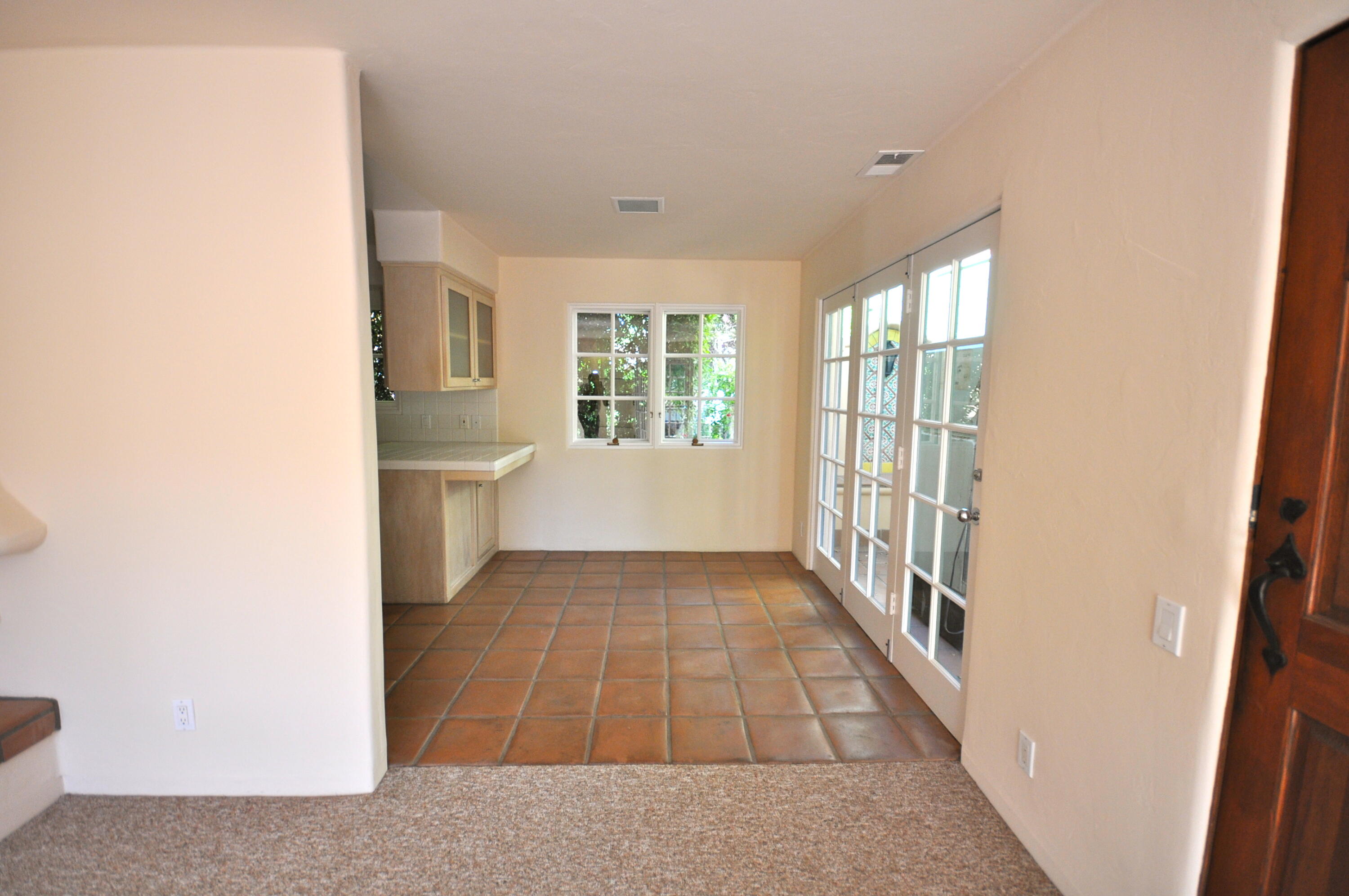 Santa Barbara, California 93101, United States, 2 Bedrooms Bedrooms, ,1 BathroomBathrooms,Residential,Active,78776