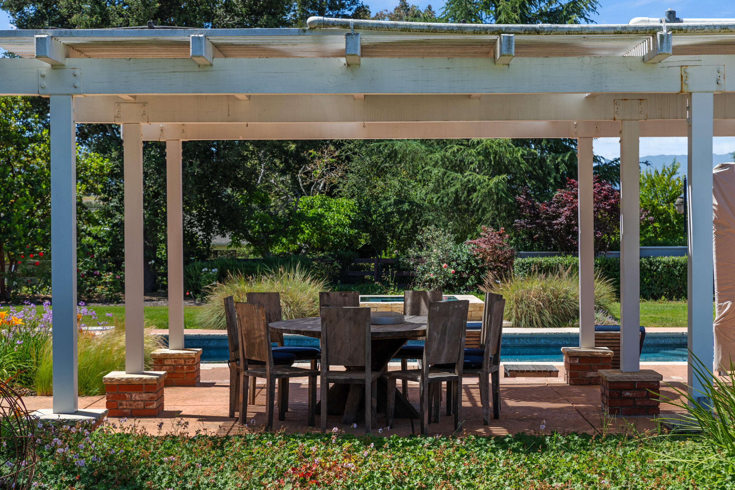 Solvang, California 93463, United States, 5 Bedrooms Bedrooms, ,4 BathroomsBathrooms,Residential,Active,165660