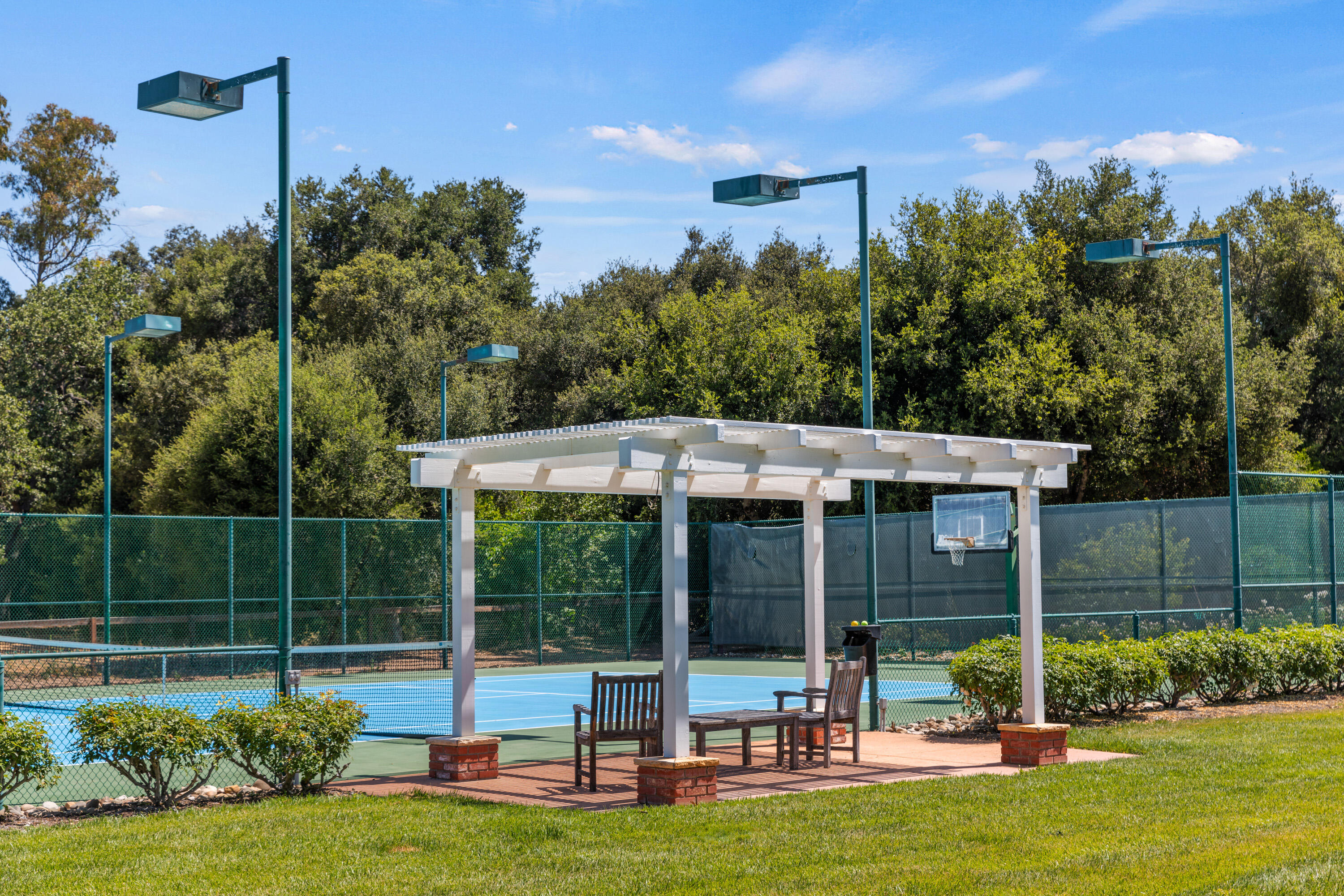 Solvang, California 93463, United States, 5 Bedrooms Bedrooms, ,4 BathroomsBathrooms,Residential,Active,165660