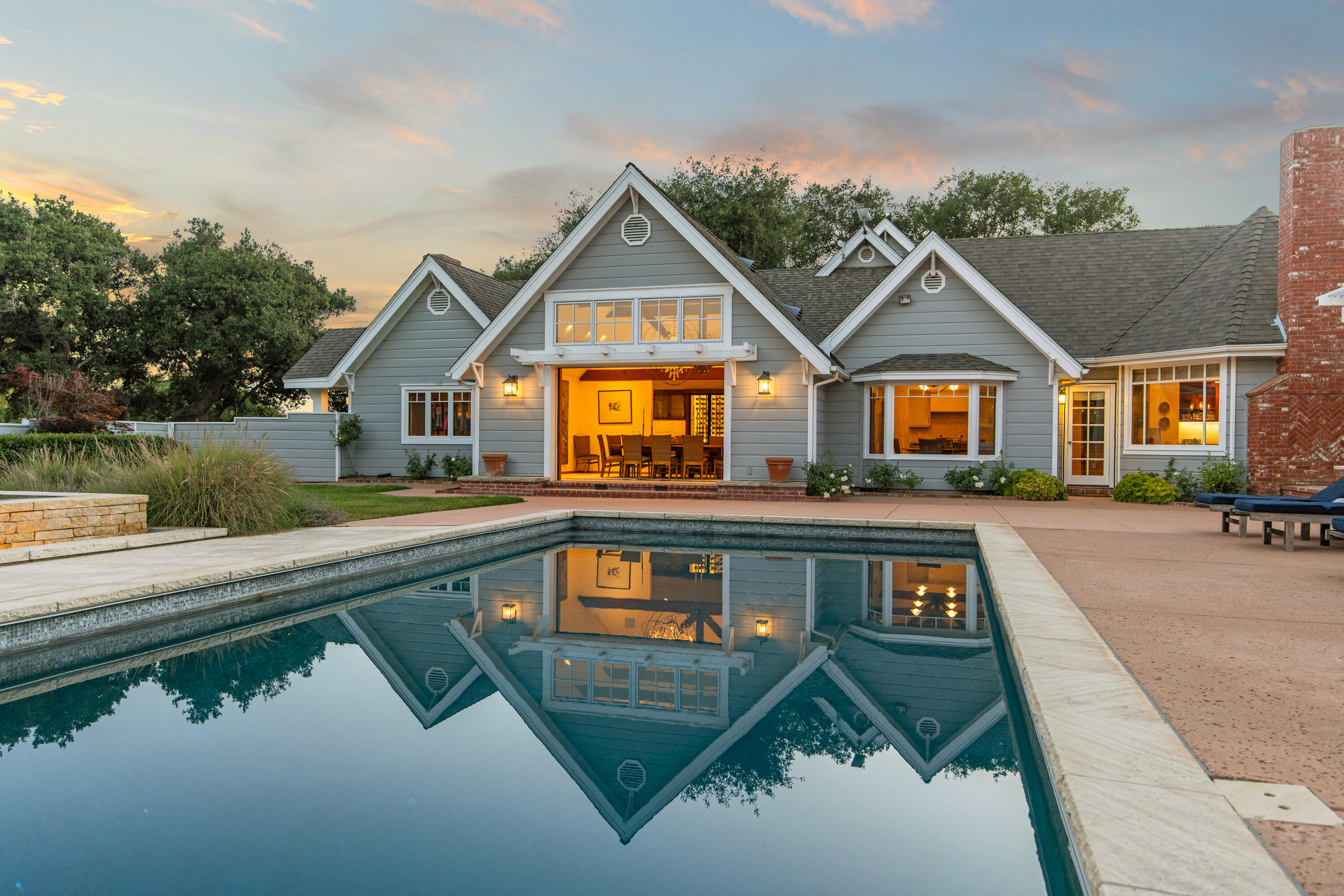 Solvang, California 93463, United States, 5 Bedrooms Bedrooms, ,4 BathroomsBathrooms,Residential,Active,165660