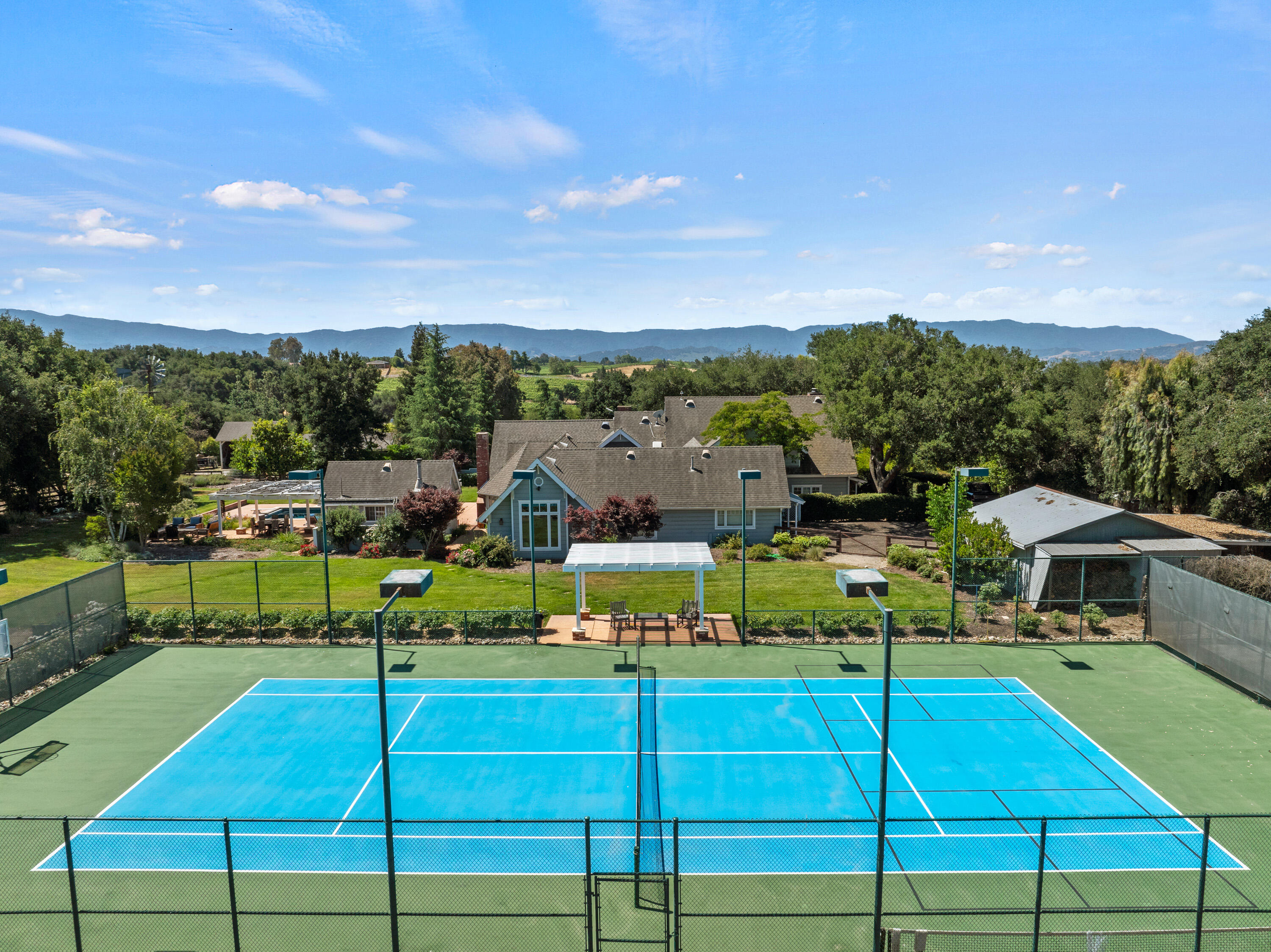 Solvang, California 93463, United States, 5 Bedrooms Bedrooms, ,4 BathroomsBathrooms,Residential,Active,165660