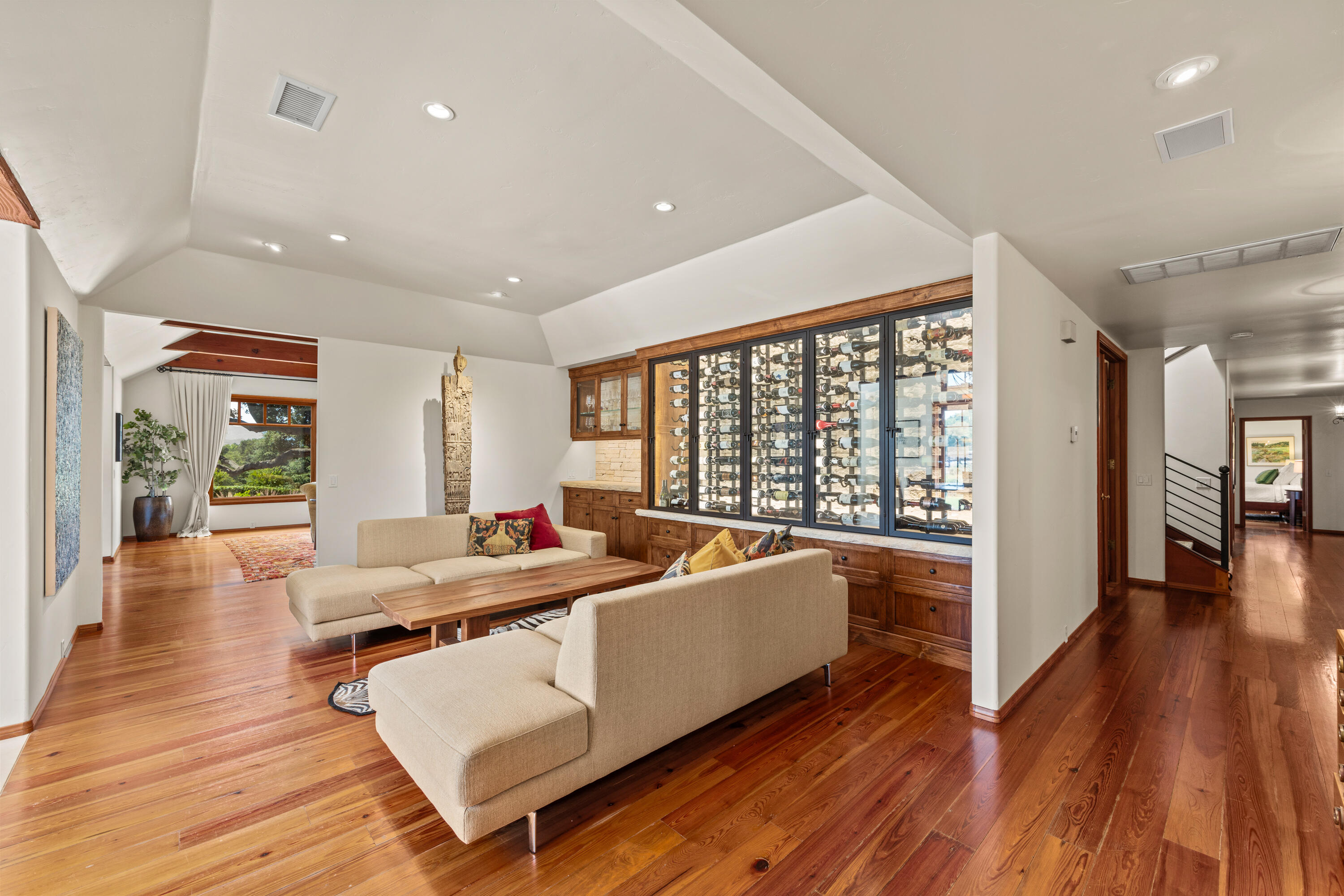 Solvang, California 93463, United States, 5 Bedrooms Bedrooms, ,4 BathroomsBathrooms,Residential,Active,165660