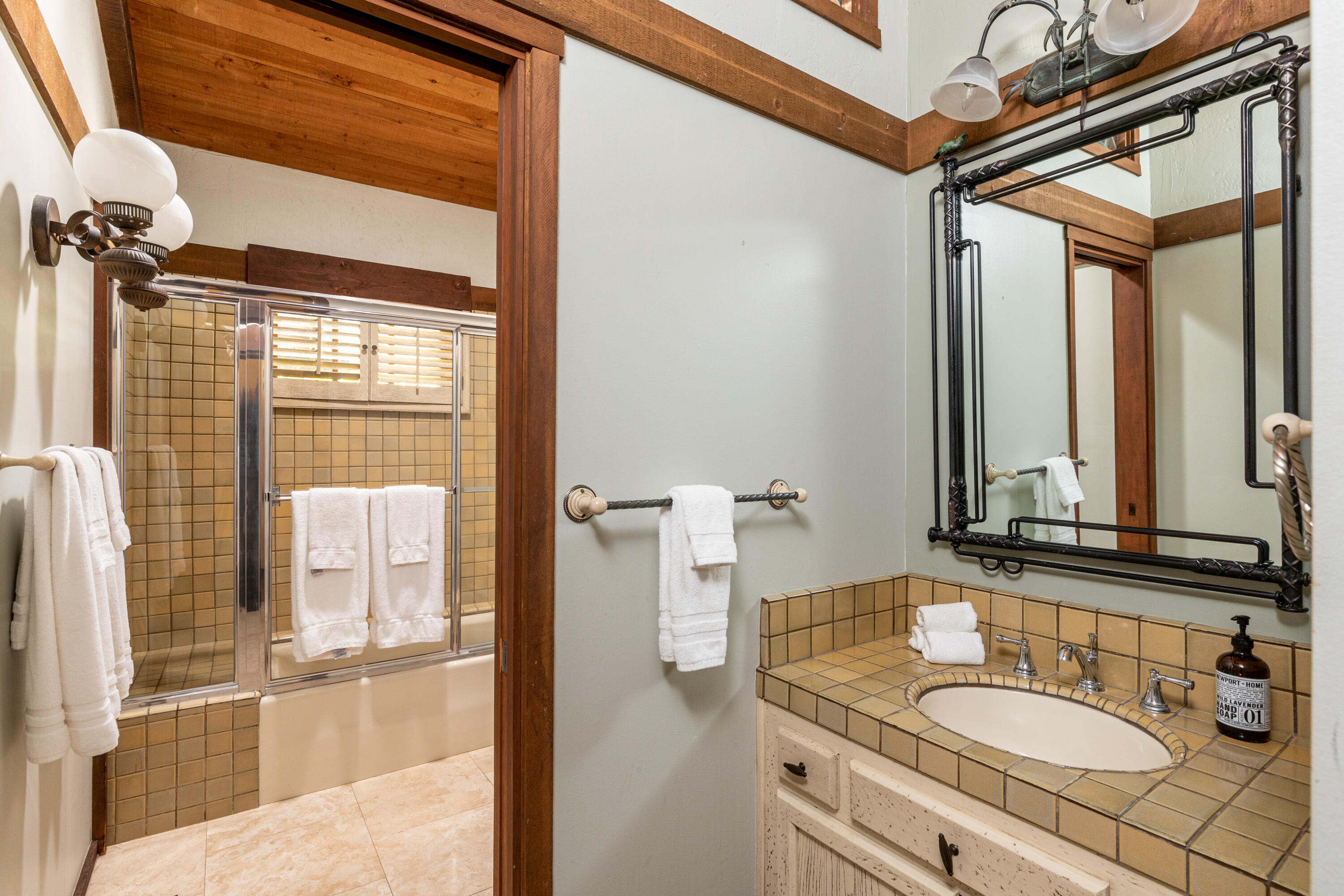 Santa Ynez, California 93460, United States, 4 Bedrooms Bedrooms, ,4 BathroomsBathrooms,Residential,Active,68378