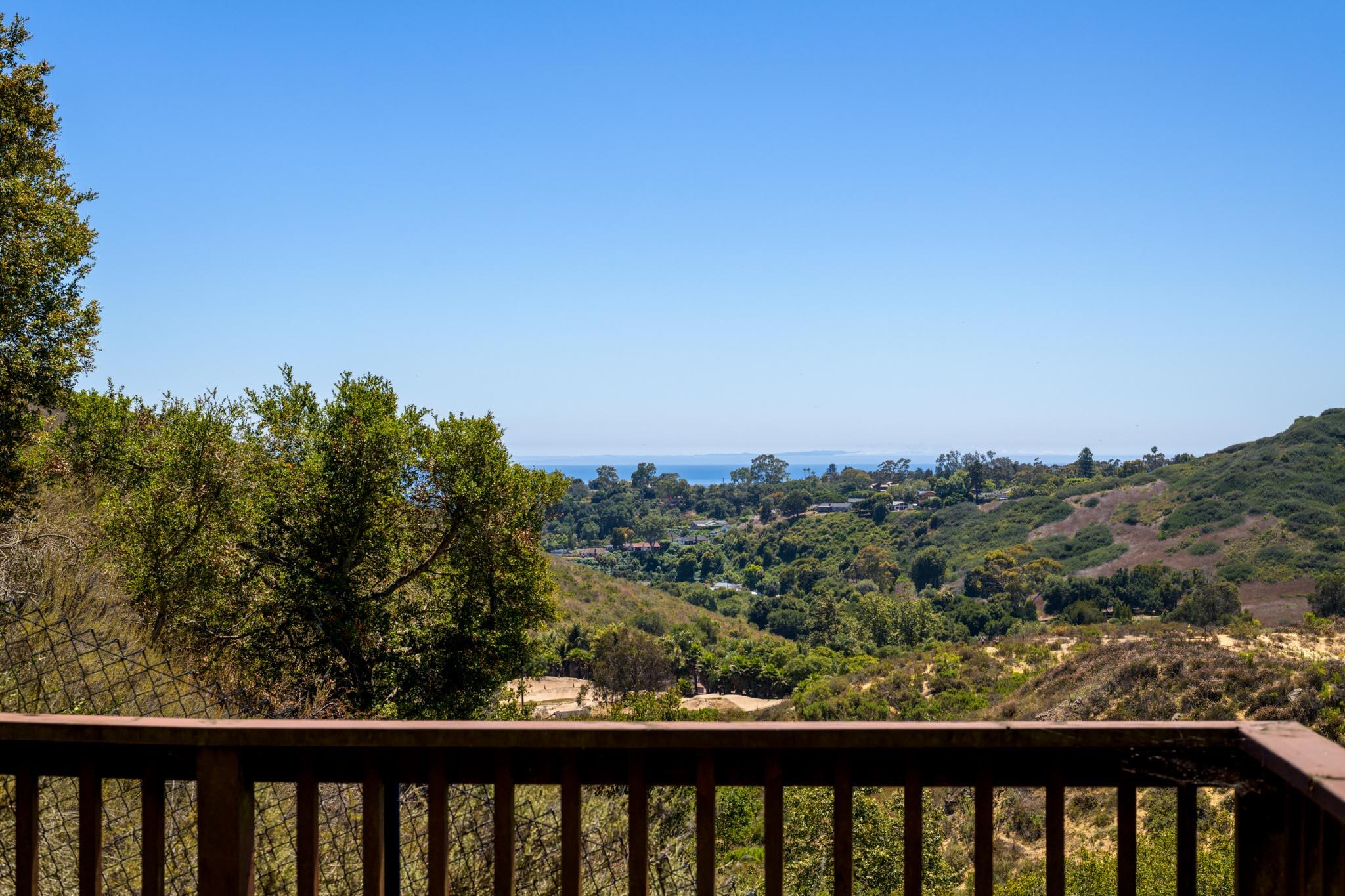 Santa Barbara, California 93105, United States, 3 Bedrooms Bedrooms, ,2 BathroomsBathrooms,Residential,Active,184991