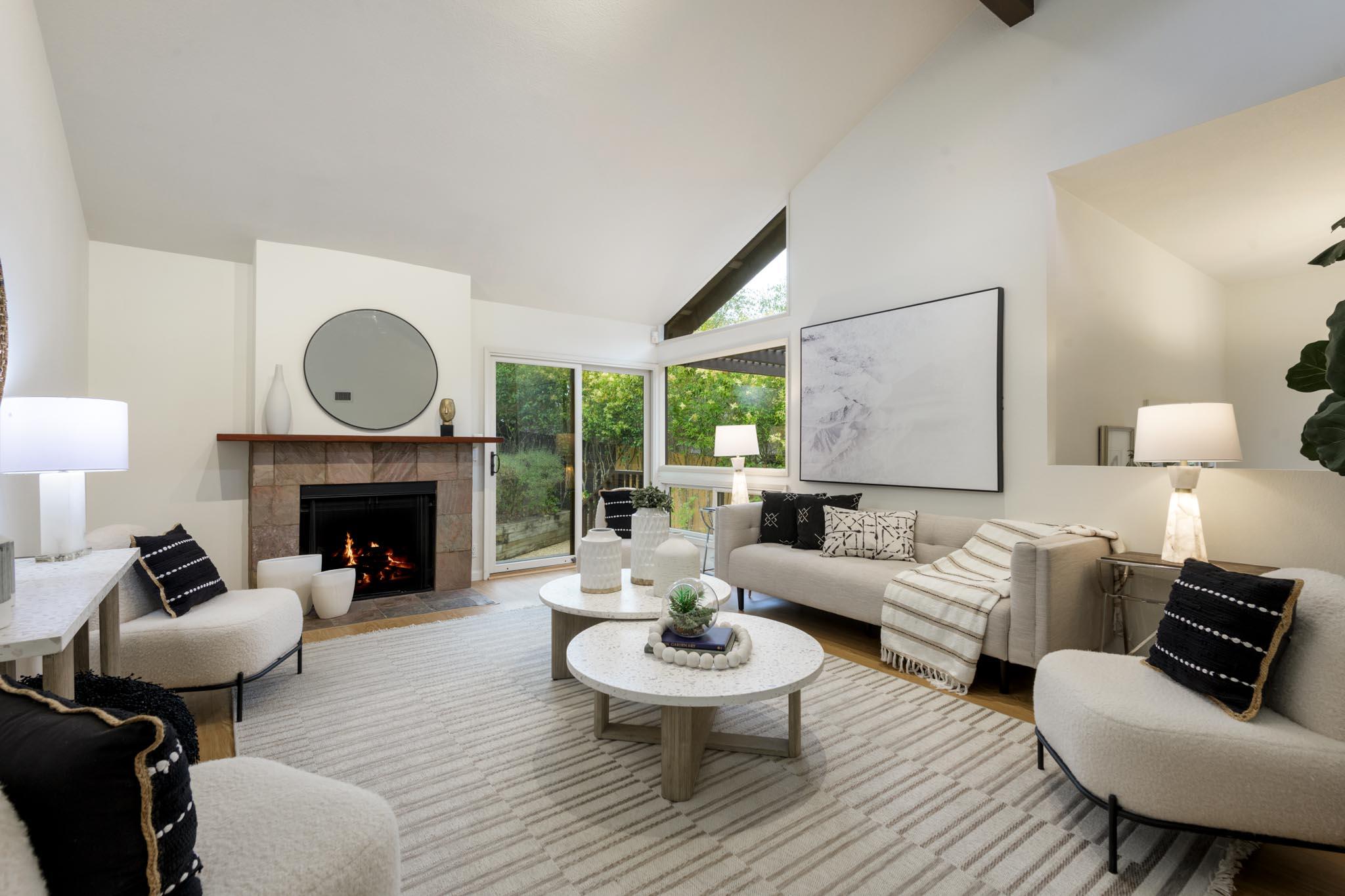 Santa Barbara, California 93105, United States, 3 Bedrooms Bedrooms, ,2 BathroomsBathrooms,Residential,Active,184991