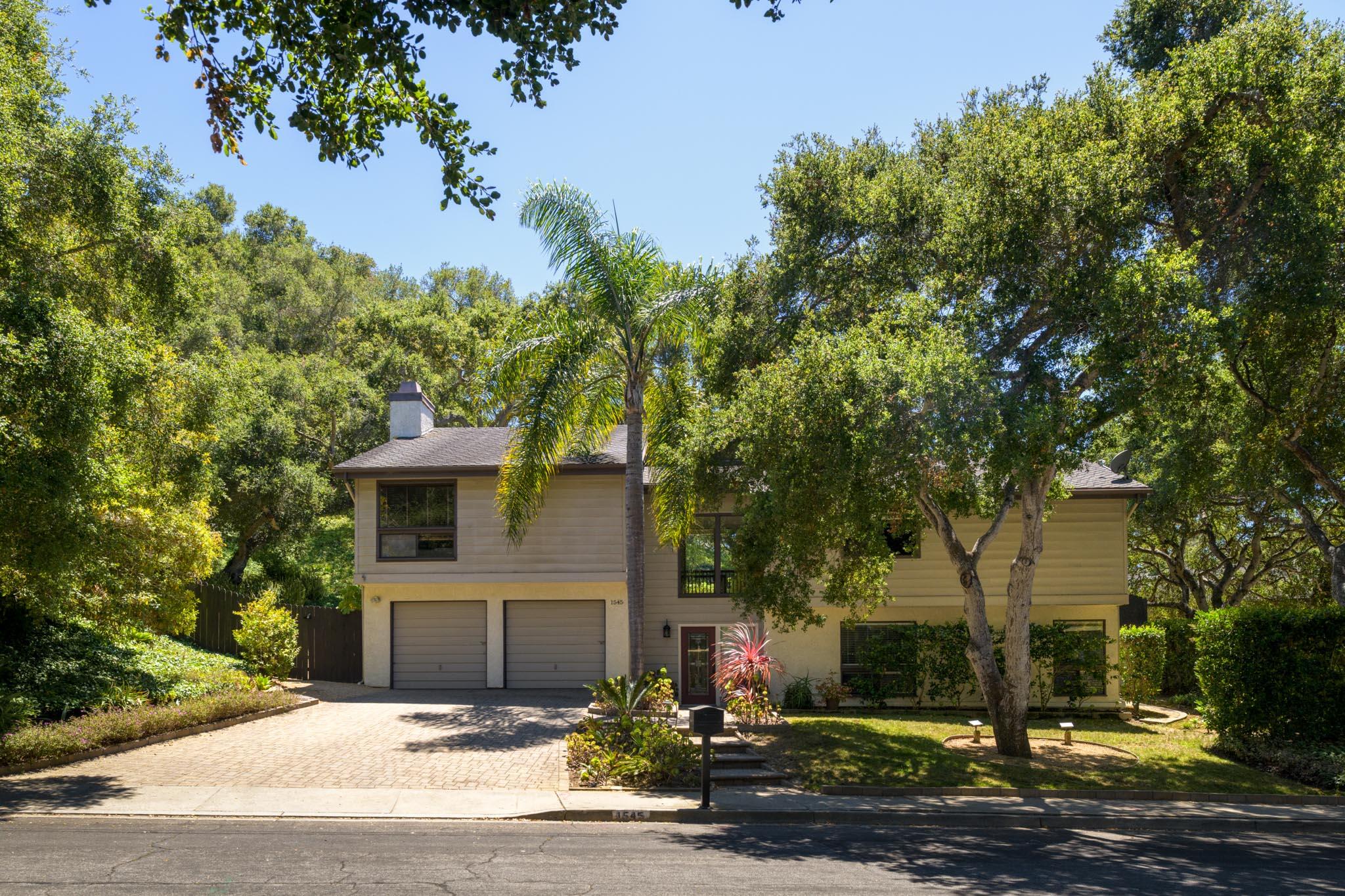 Santa Barbara, California 93105, United States, 3 Bedrooms Bedrooms, ,2 BathroomsBathrooms,Residential,Active,184991