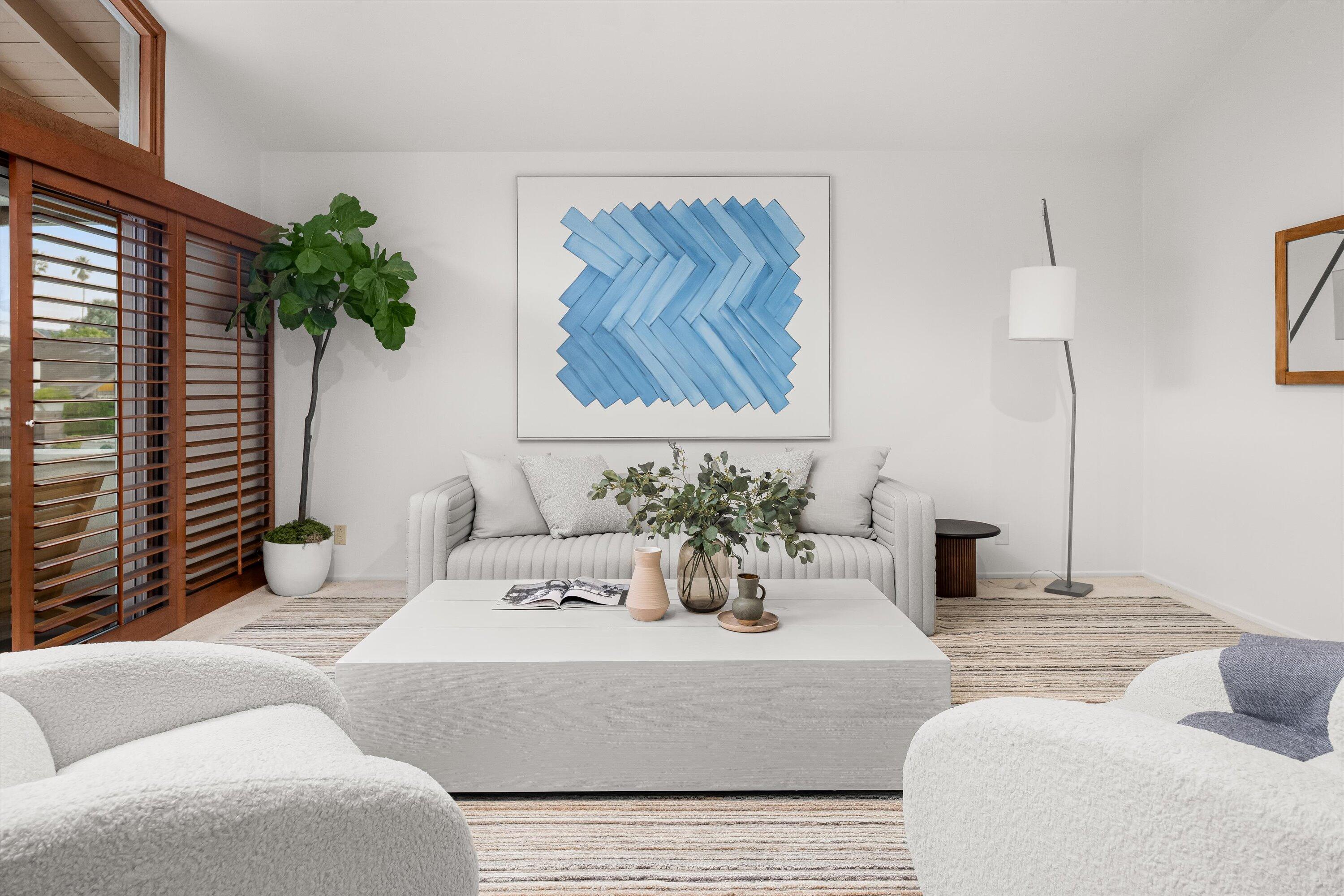 Ventura, California 93001, United States, 5 Bedrooms Bedrooms, ,3 BathroomsBathrooms,Residential,Pending,253108