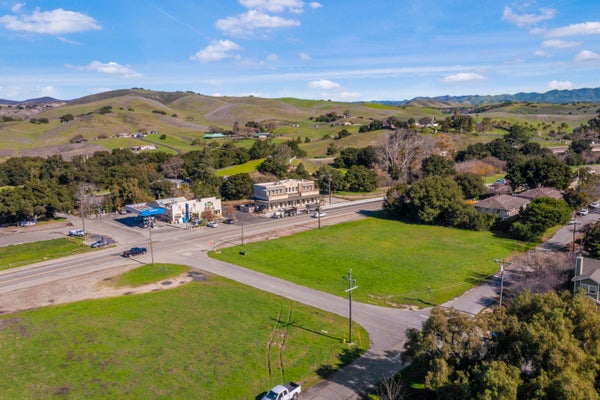 230 AUGUSTA ST, LOS ALAMOS, CA 93440 - Image e686b612a2e567a6ae2a2c1271d474e8/1640608951