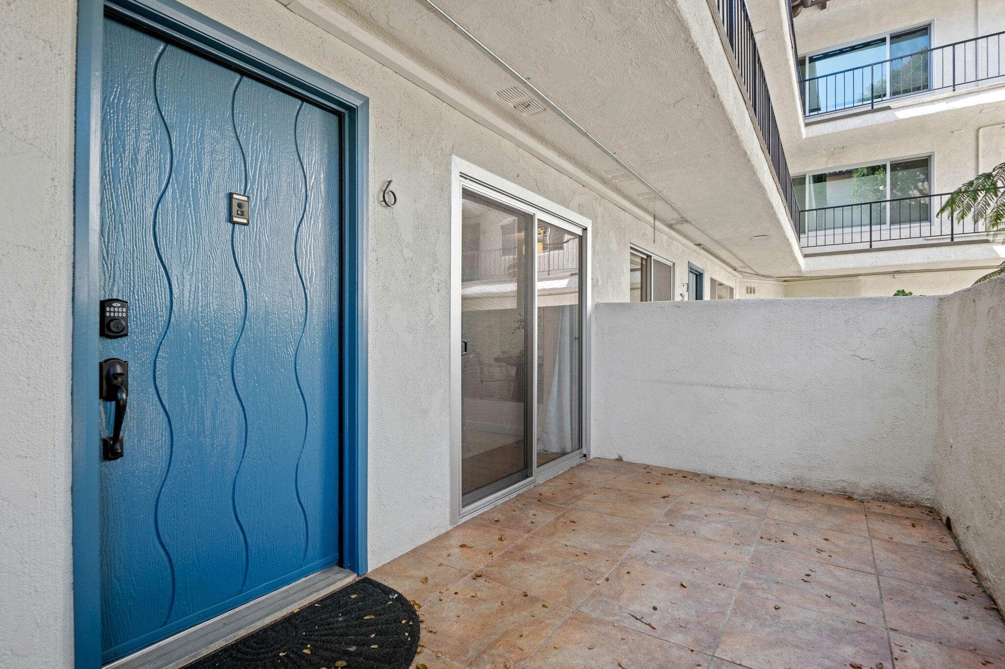 Santa Barbara, California 93101, United States, 2 Bedrooms Bedrooms, ,2 BathroomsBathrooms,Residential,Active,167460