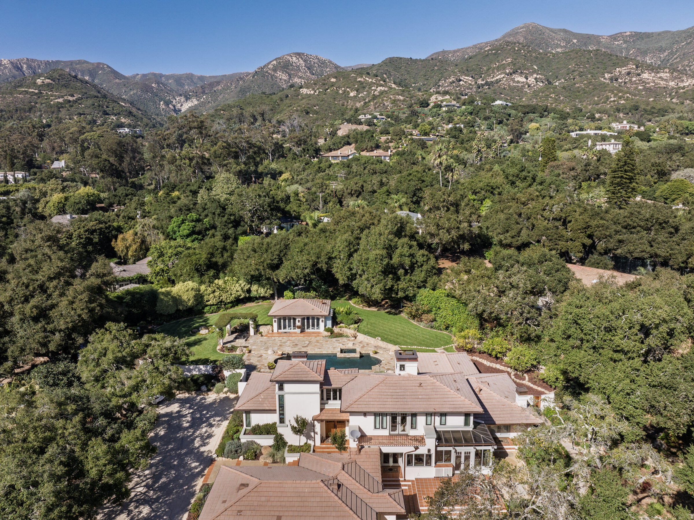 Santa Barbara, California 93108, United States, 4 Bedrooms Bedrooms, ,3 BathroomsBathrooms,Residential,Active,36431