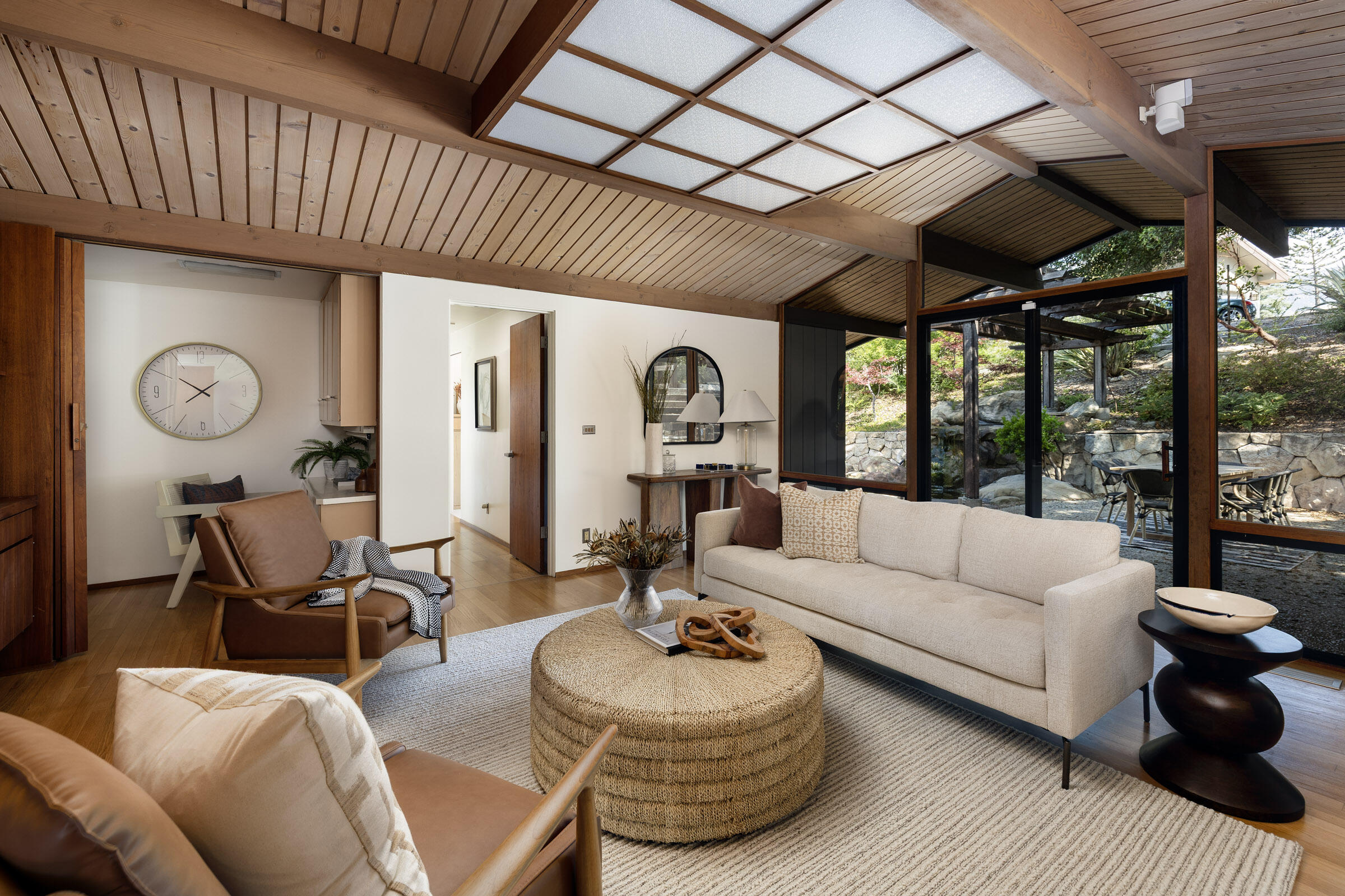 Santa Barbara, California 93110, United States, 4 Bedrooms Bedrooms, ,3 BathroomsBathrooms,Residential,Active,123184