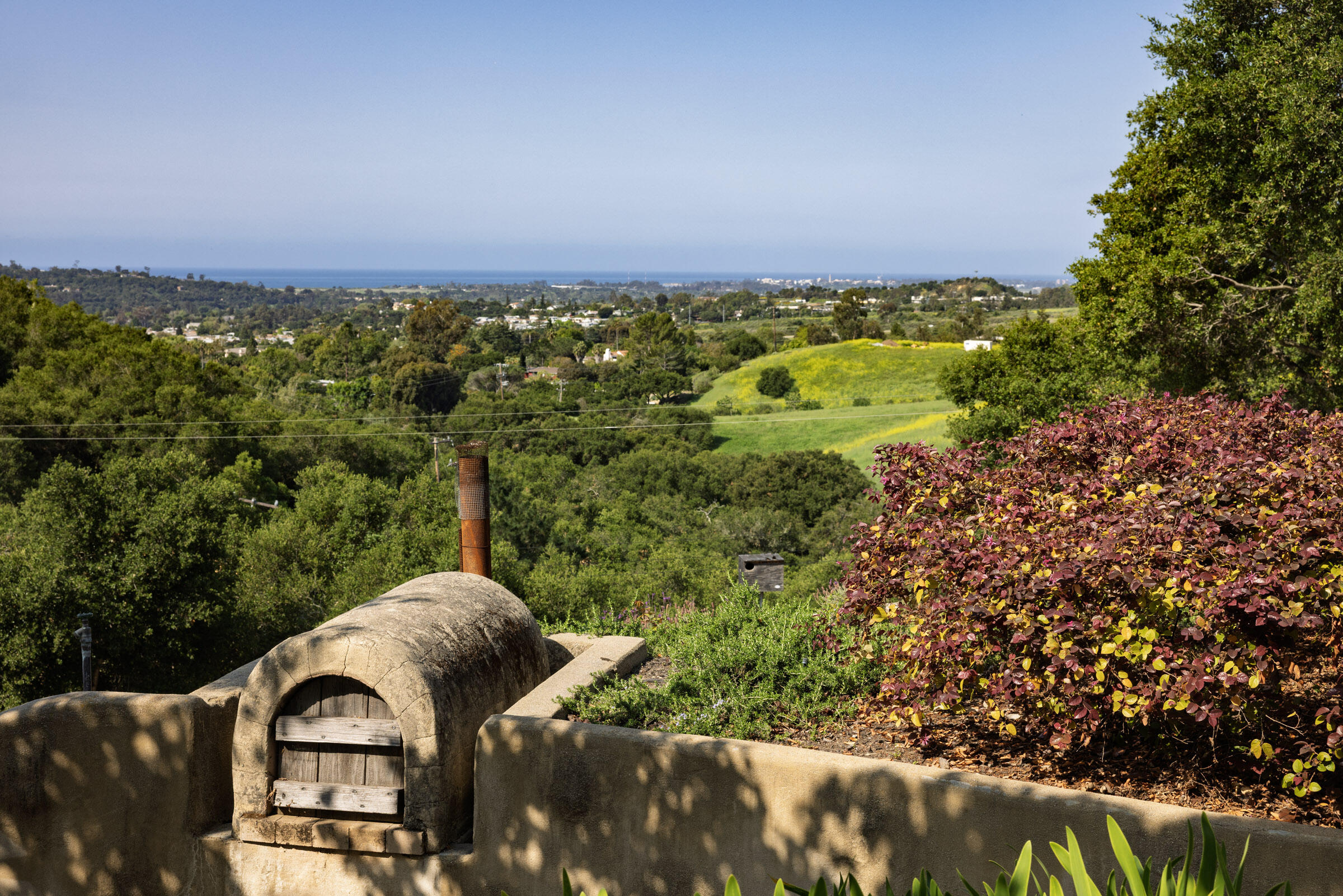 Santa Barbara, California 93110, United States, 4 Bedrooms Bedrooms, ,3 BathroomsBathrooms,Residential,Active,123184