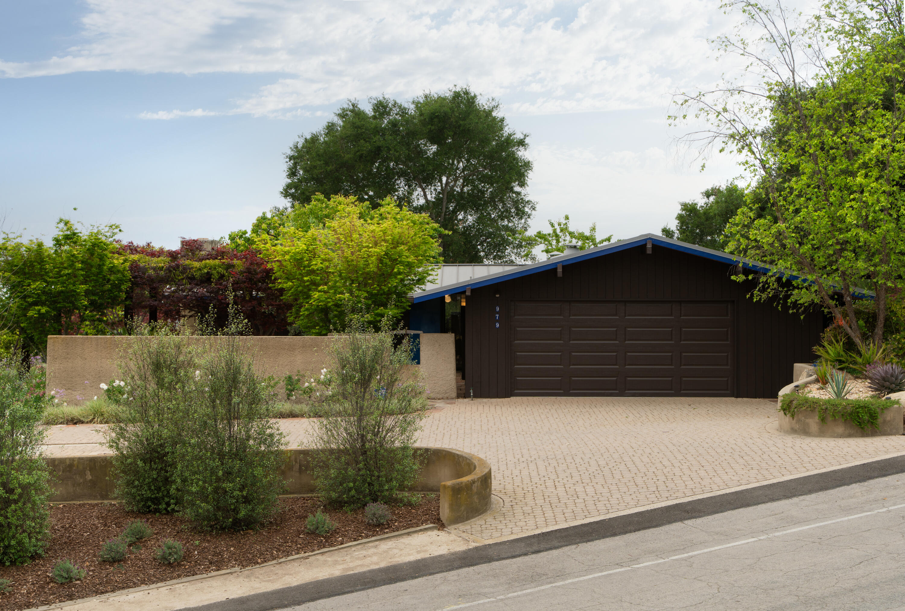 Santa Barbara, California 93110, United States, 4 Bedrooms Bedrooms, ,3 BathroomsBathrooms,Residential,Active,123184