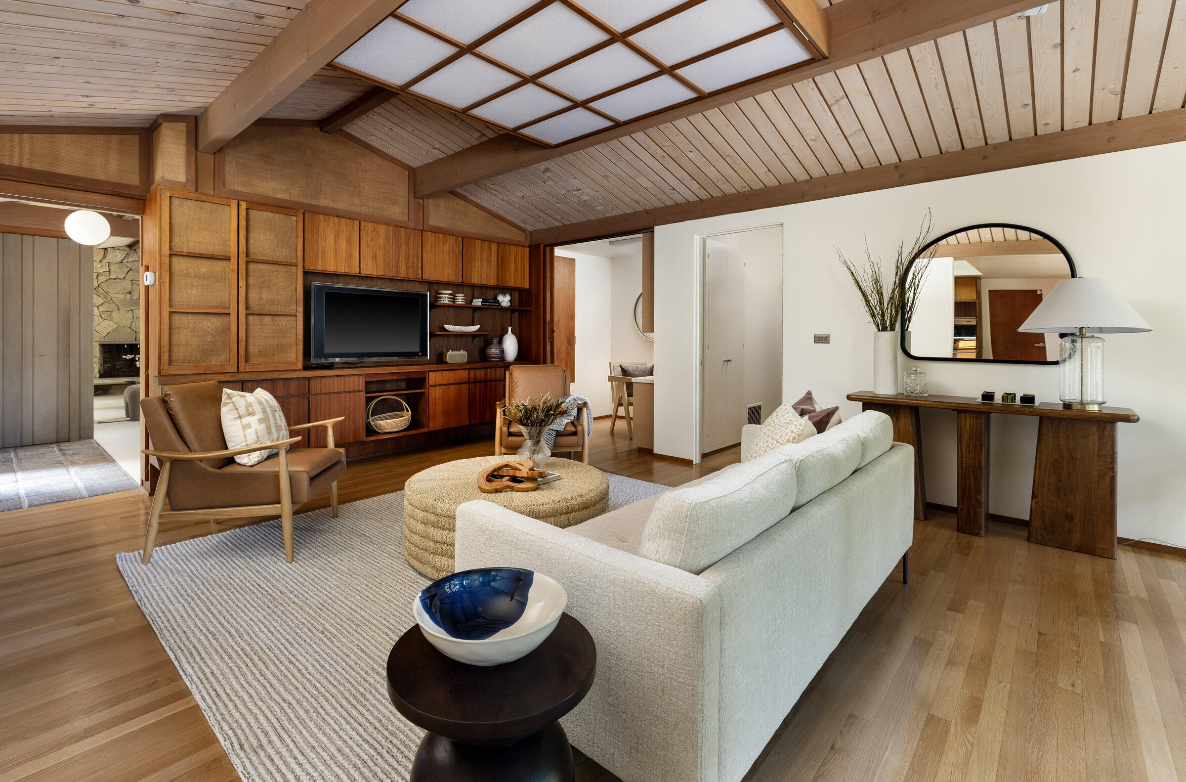 Santa Barbara, California 93110, United States, 4 Bedrooms Bedrooms, ,3 BathroomsBathrooms,Residential,Active,123184